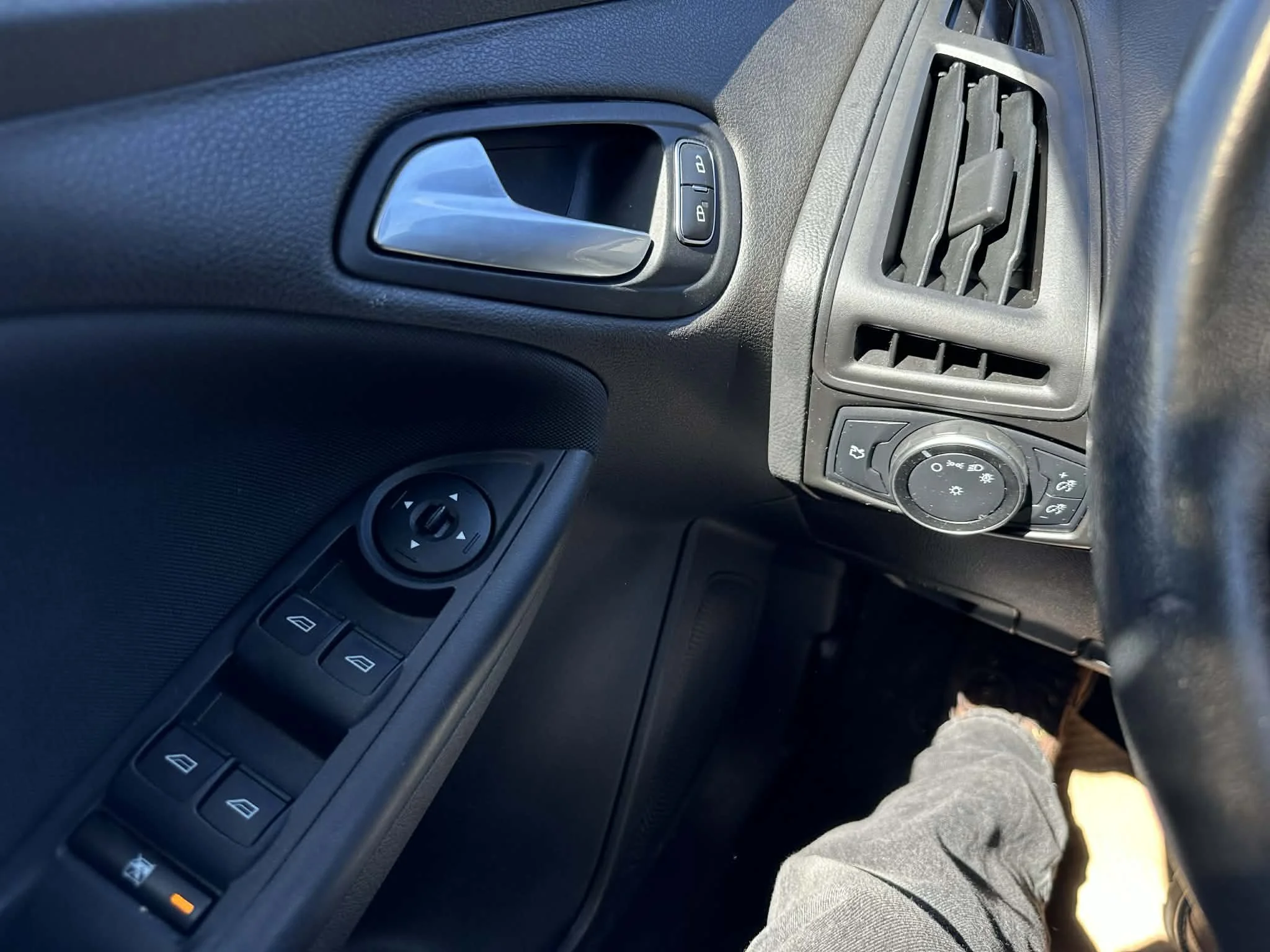 ef3343a7-2c8f-43af-b6d0-6baf12d6892a.jfif