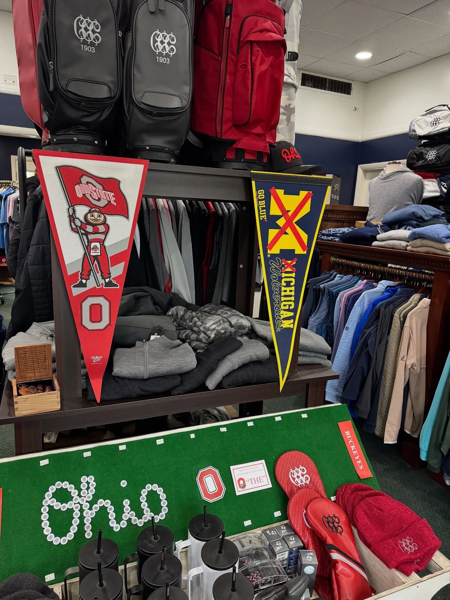 Today&rsquo;s THE GA❌E!
Colu❌bus Country Club is all in and rooting for the Buckeyes as they take on that tea❌ up north!
Let&rsquo;s bring home the win&mdash;O-H! #columbusohio #columbuscountryclub