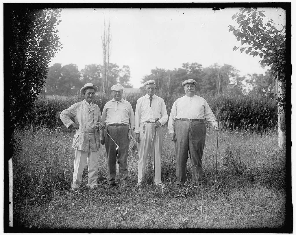 Columbus Country Club is pleased to announce a return to traditional golf attire in recognition of the game&rsquo;s early history and the Club&rsquo;s longstanding appreciation for its traditions.

Beginning this season, members are encouraged to emb