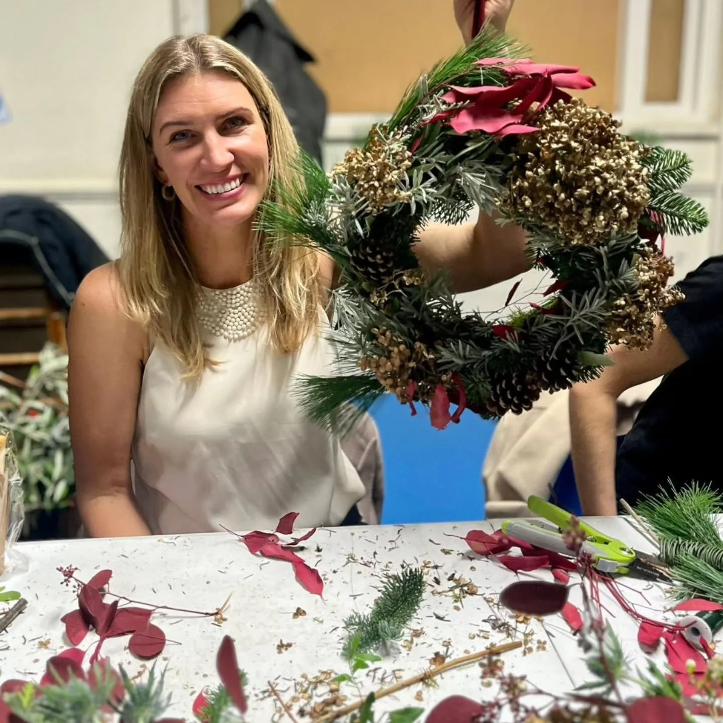 ✨ What a gorgeous evening at our Wreath making workshop! ✨

Huge thank you to the amazing Holly for leading such a fun, festive and beautifully creative session. Every wreath looked stunning! 

Thanks also to our brilliant bar team Bex, Jen and Susie