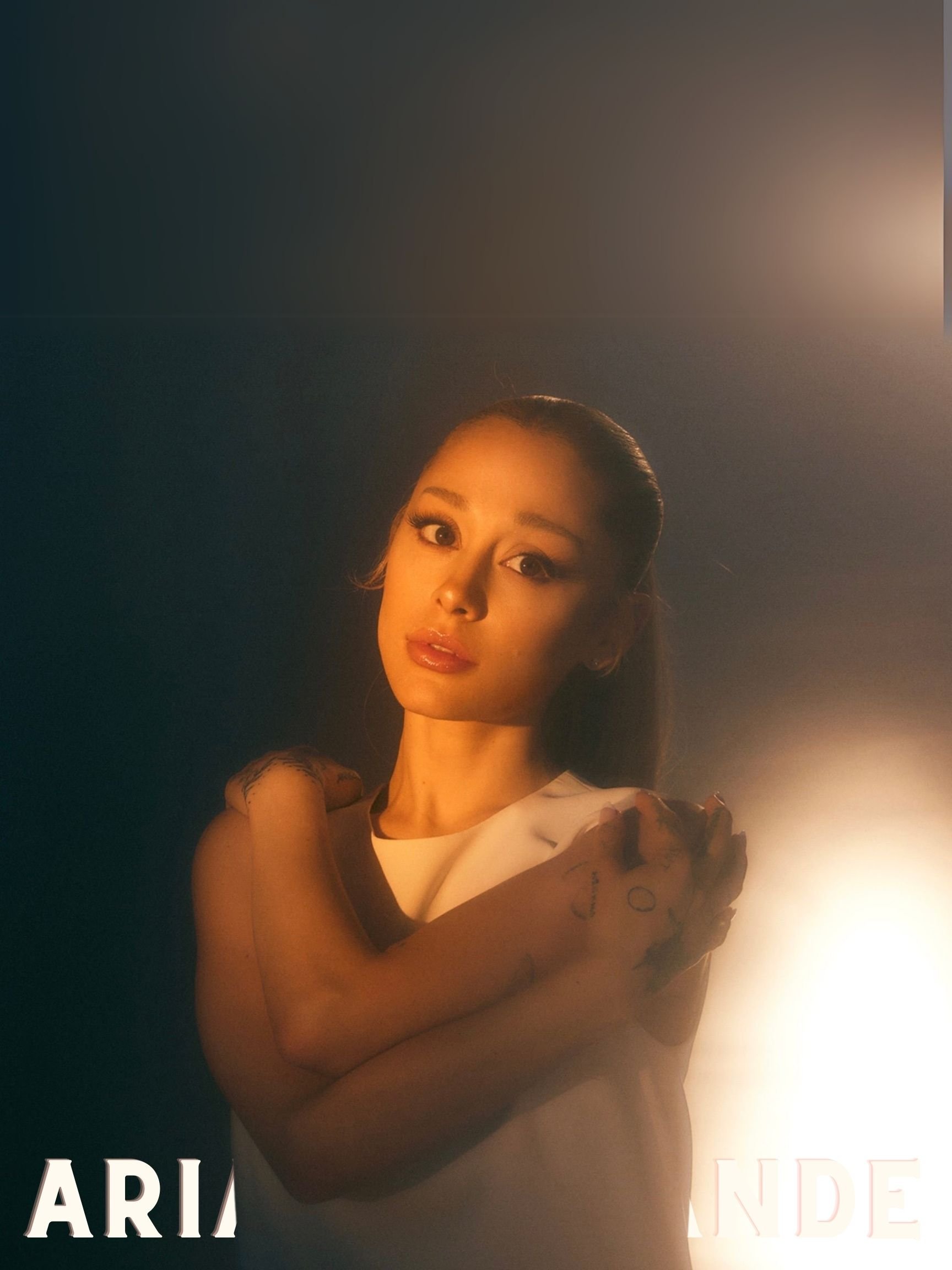 Ariana Grande Poster
