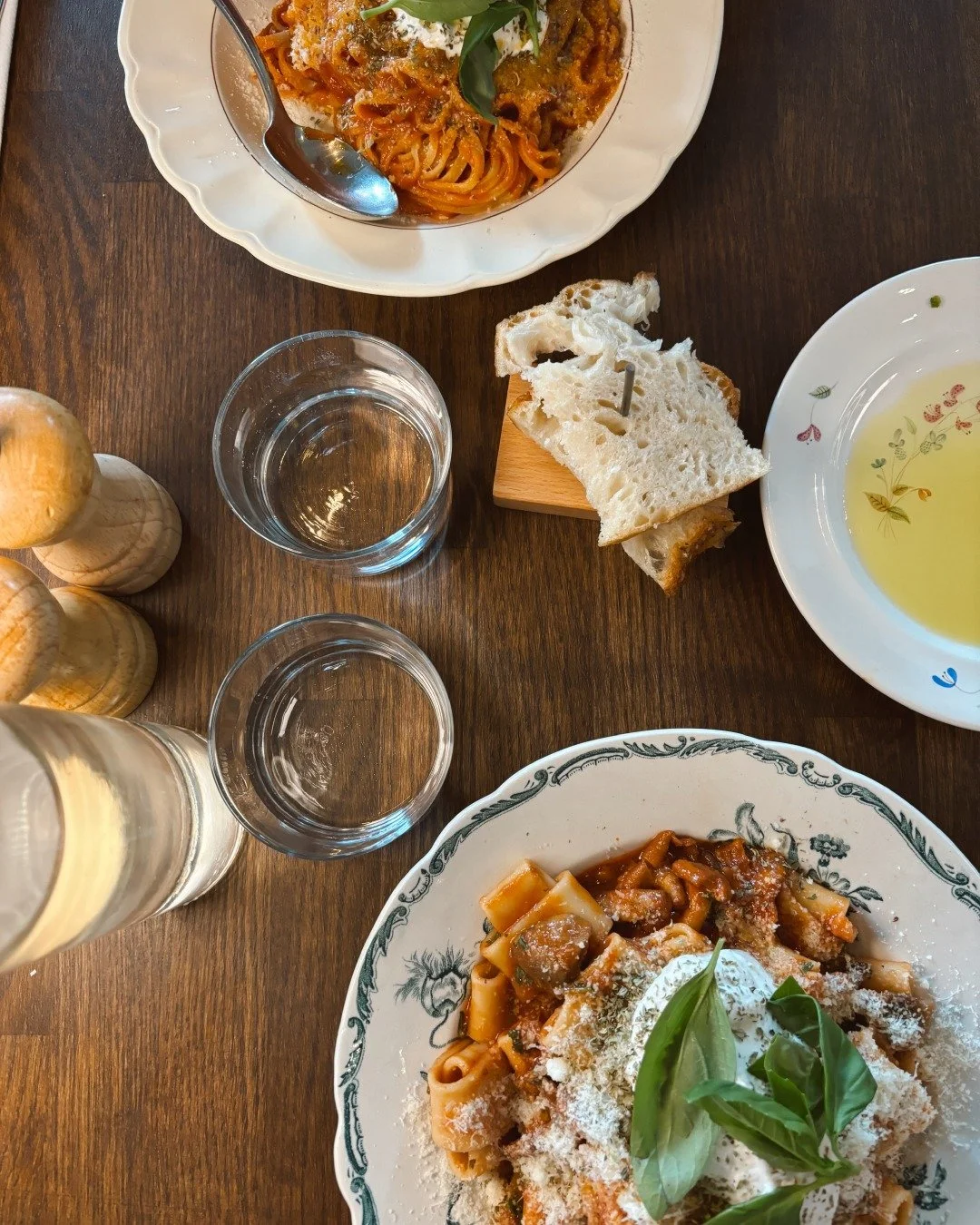 Fall evenings call for Italian comfort food close to home. La Tavola is 9 minutes away, Basi Italia is just 6 minutes out in downtown Columbus. 🍝

#HorizonWestColumbus #ColumbusOH