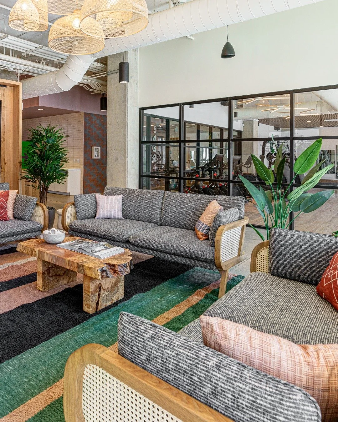 Sit back, relax, and soak up the artful details. Our lobby is designed to make every moment memorable. 🌟

Feel at home from the moment you arrive. Schedule your tour of Horizon West today.

#HorizonWestColumbus #ColumbusOH