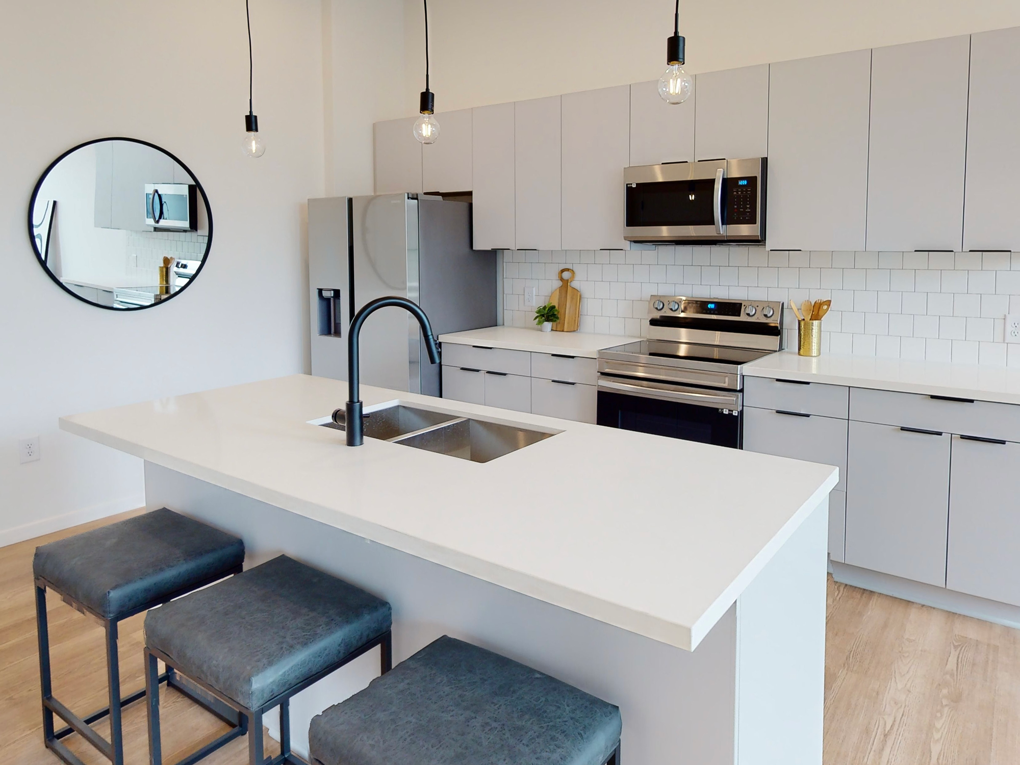 Building-B-Unit-218-Grace-Kitchen-3.png