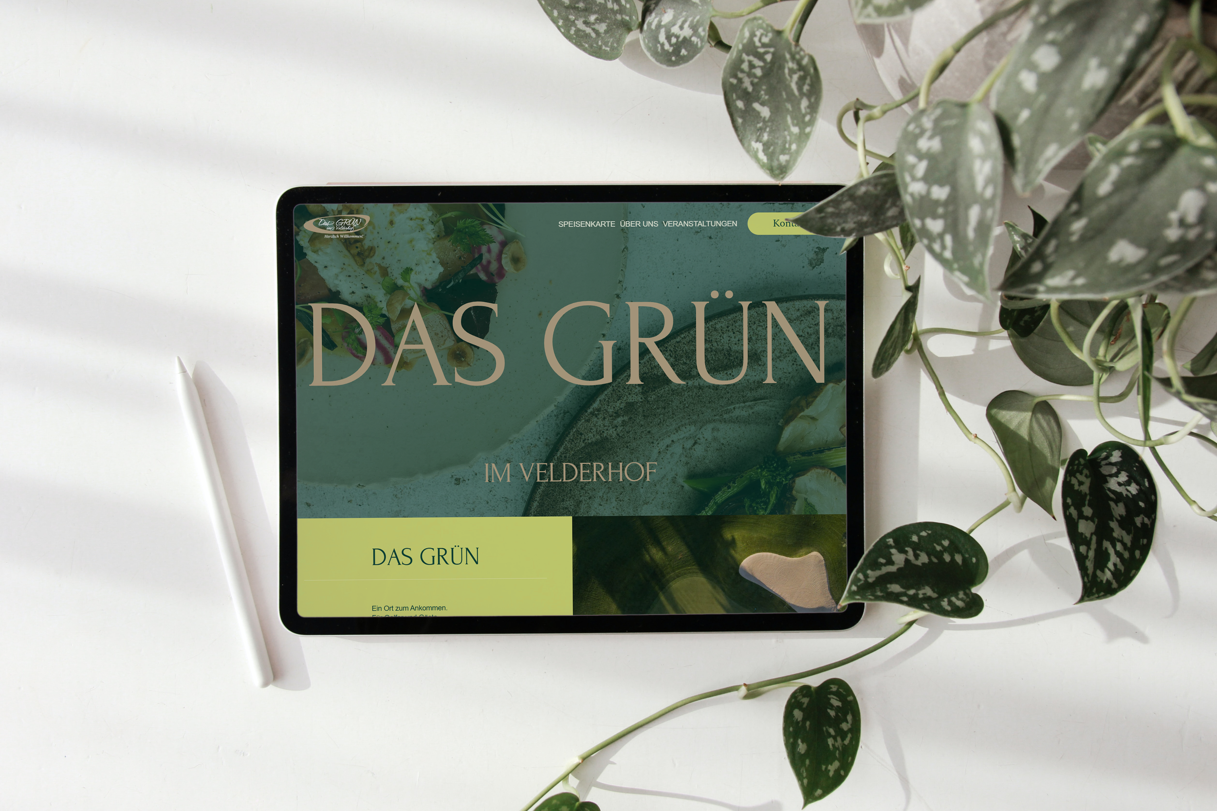 iPad Tablet Mockup.png