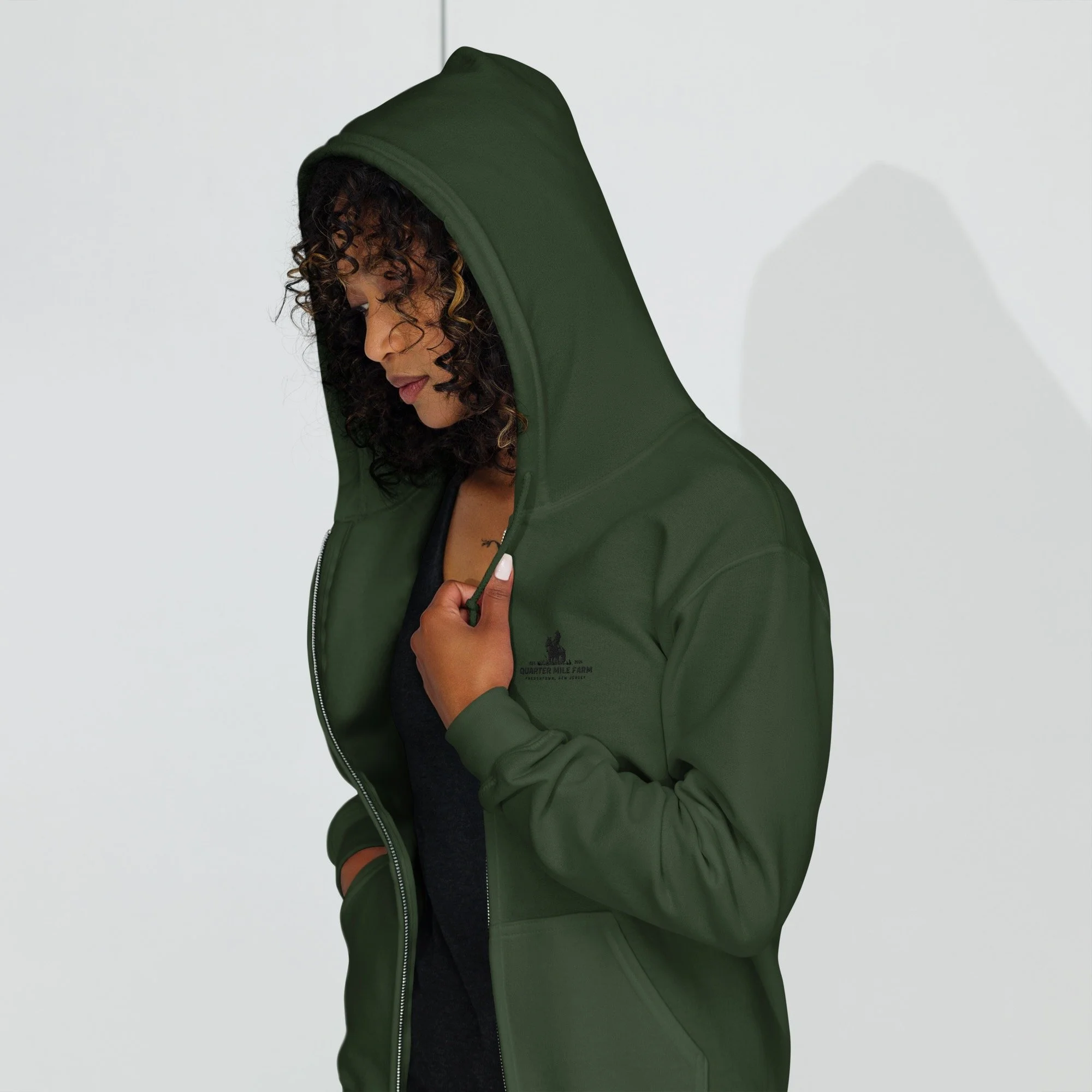 unisex-heavy-blend-zip-hoodie-forest-green-front-69d3f0b8a14d3.jpeg