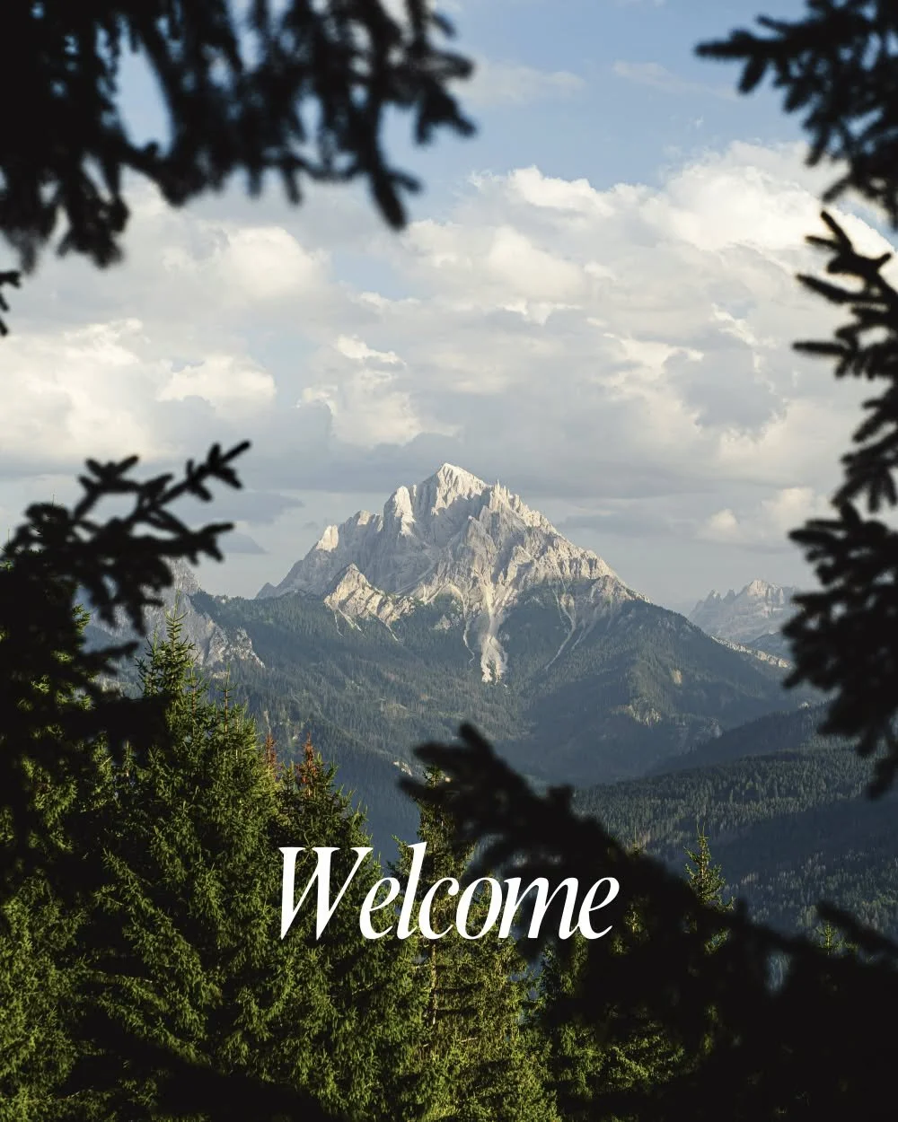 📍Welcome to the Dolomites!

Here in Northern Italy, the Dolomites are a region of tall peaks, small villages, and valleys where life follows the rhythm of the mountains.

It's a region where historical Italian, Austrian, and Ladin traditions live si