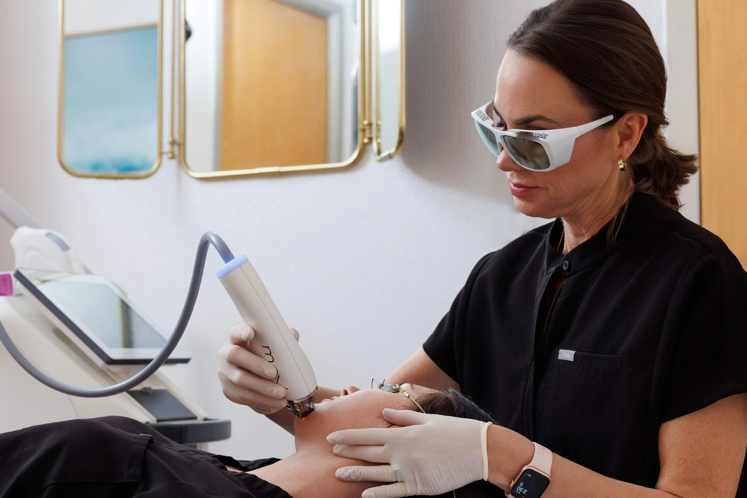 Derma-Action Shot - v43 - Jen.jpg