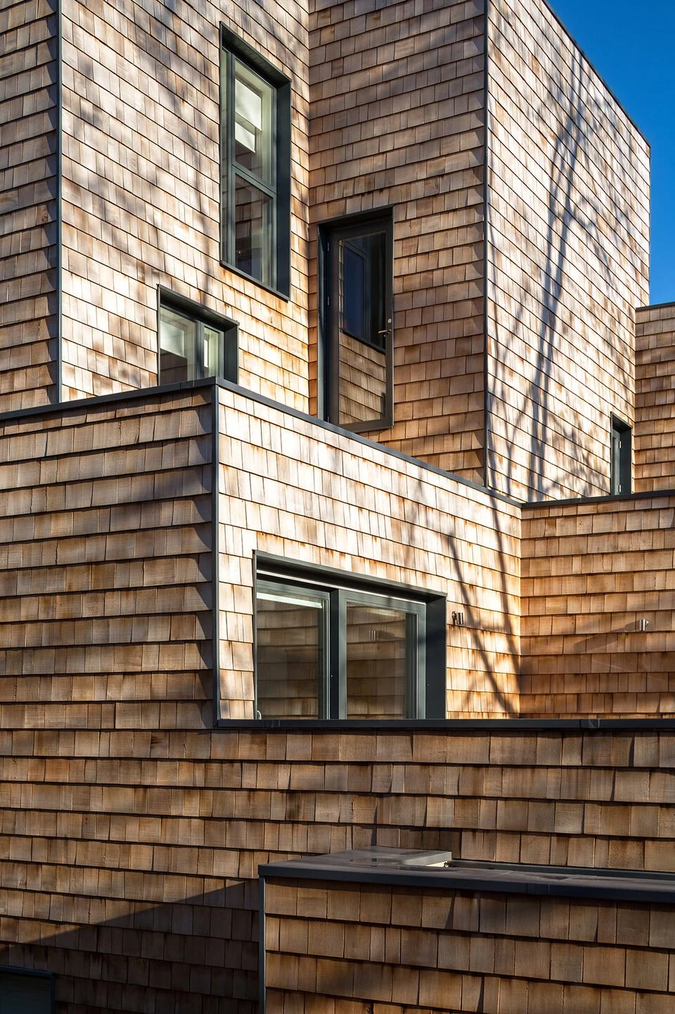 Churchwood Gardens – cedar shingle facade detail