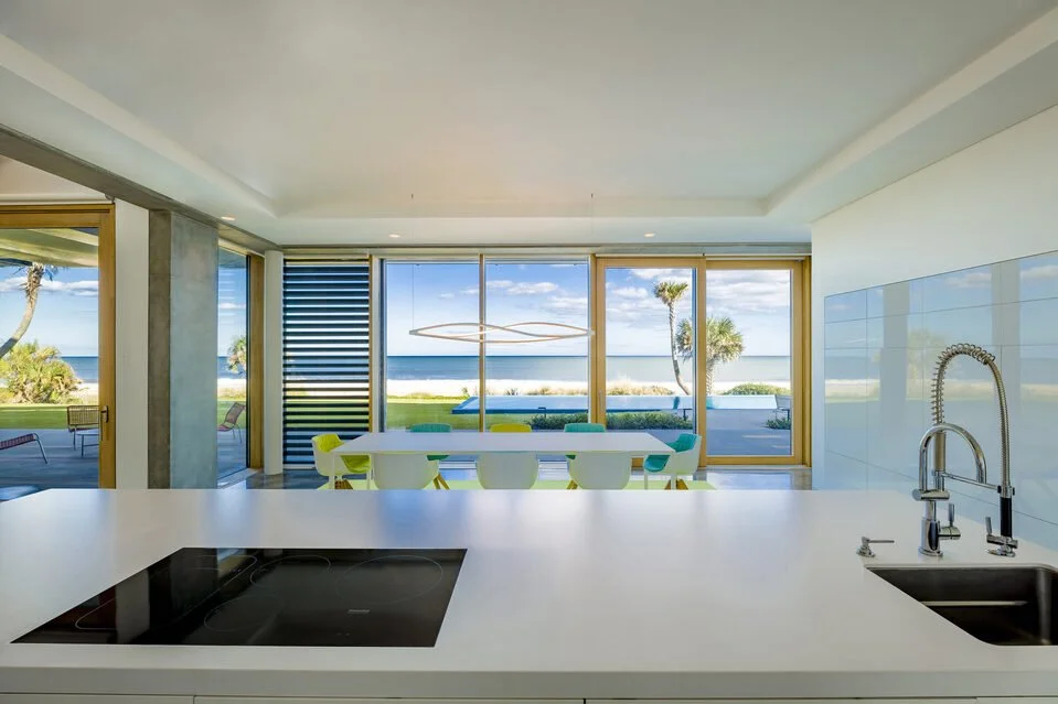 Beach Shack – kitchen with ocean view
