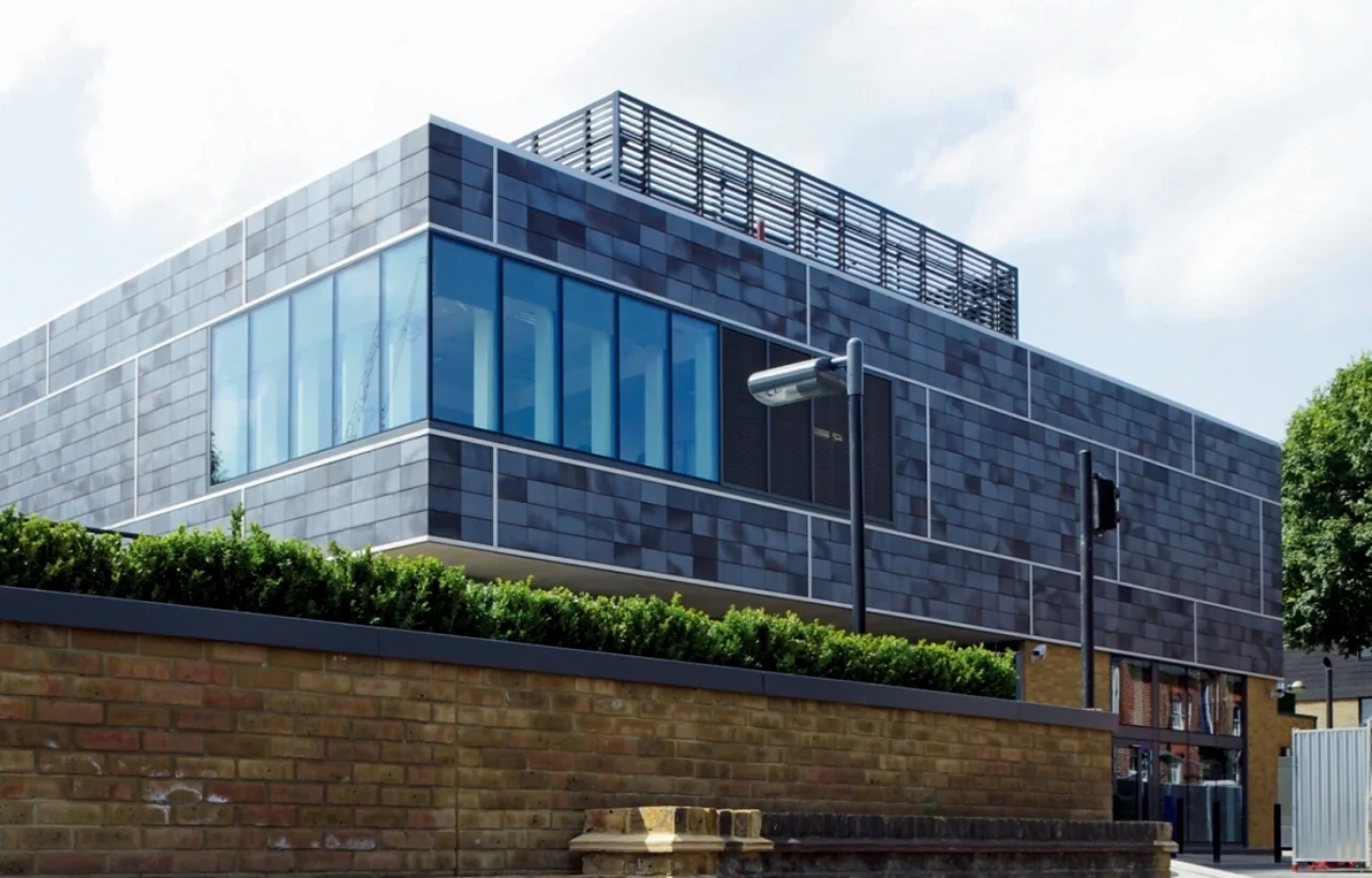 Metropolitan Police, Wandsworth – exterior showing zinc cladding and rooftop louvres