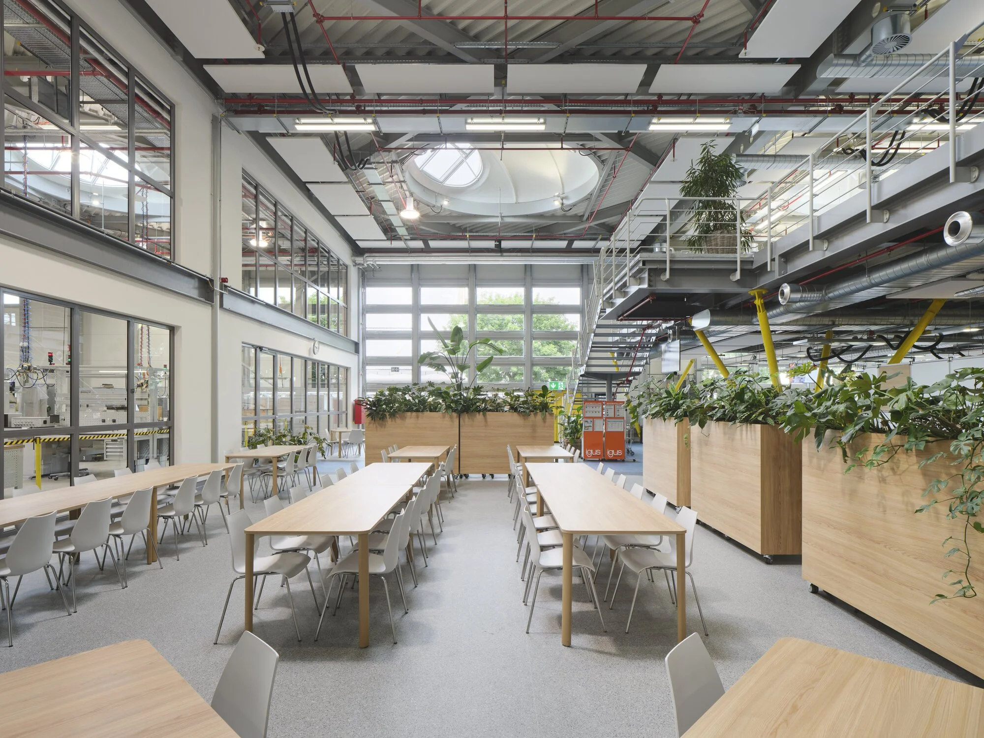 igus Phase 8 Canteen Breakout Space Interior