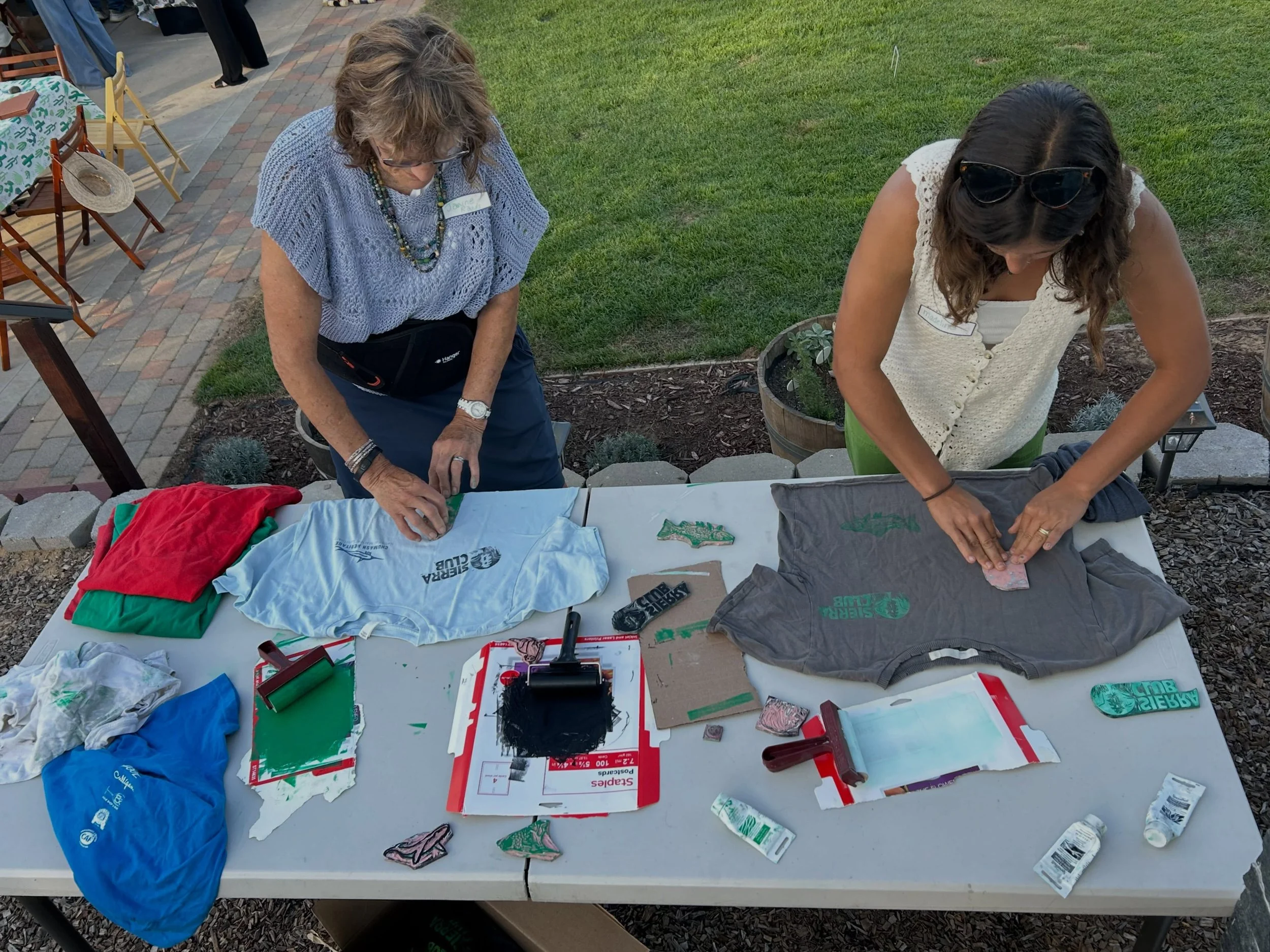 We were thrilled to collaborate with @slosierraclub by donating blank t-shirts for their Santa Lucia Chapter&rsquo;s Volunteer Appreciation BBQ.
It was a wonderful day celebrating the dedication and hard work of their volunteers, enjoying lawn games 