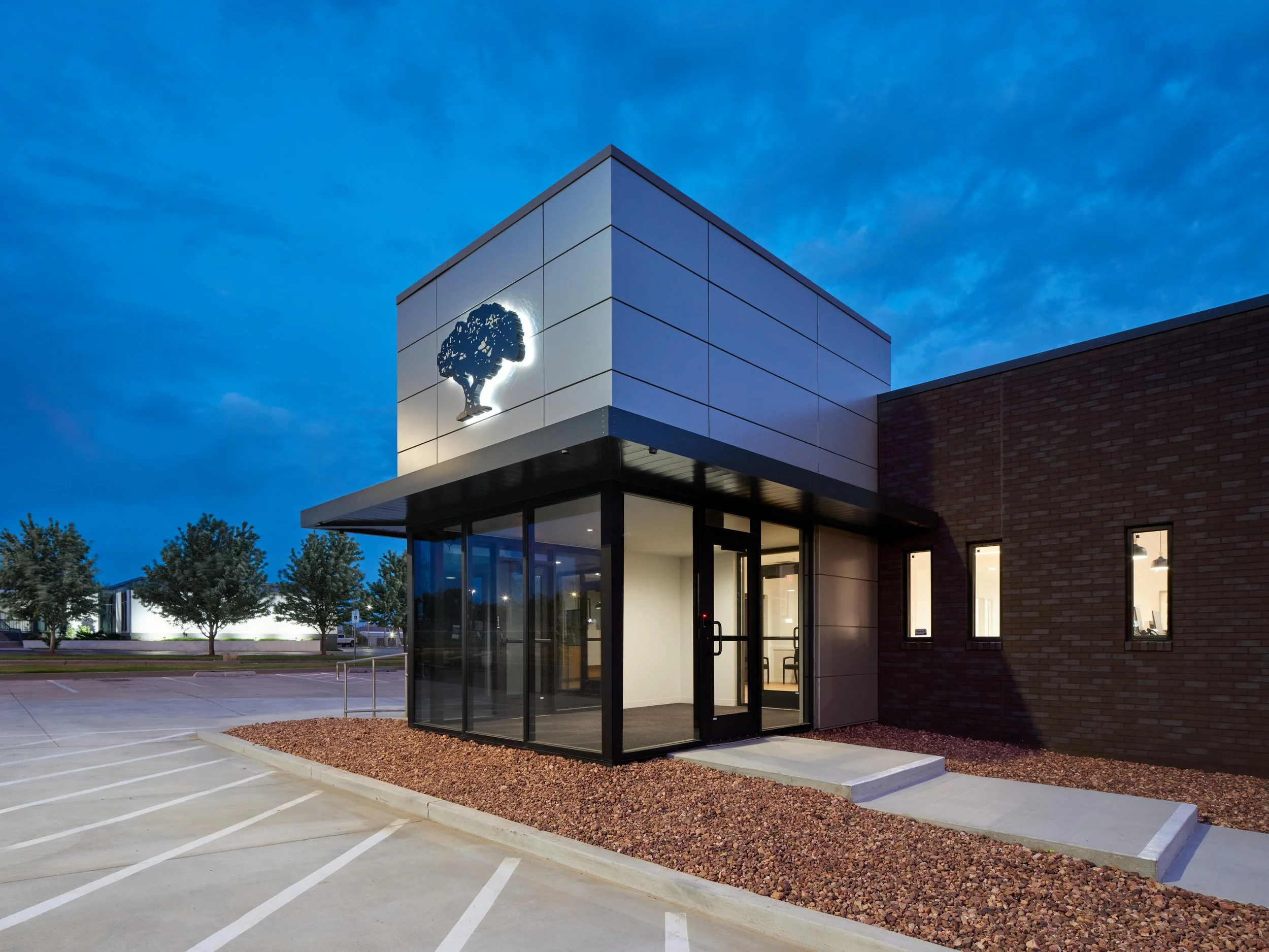 OKFederalCreditUnion-Yori-JustinMiersPhotography-2.jpg