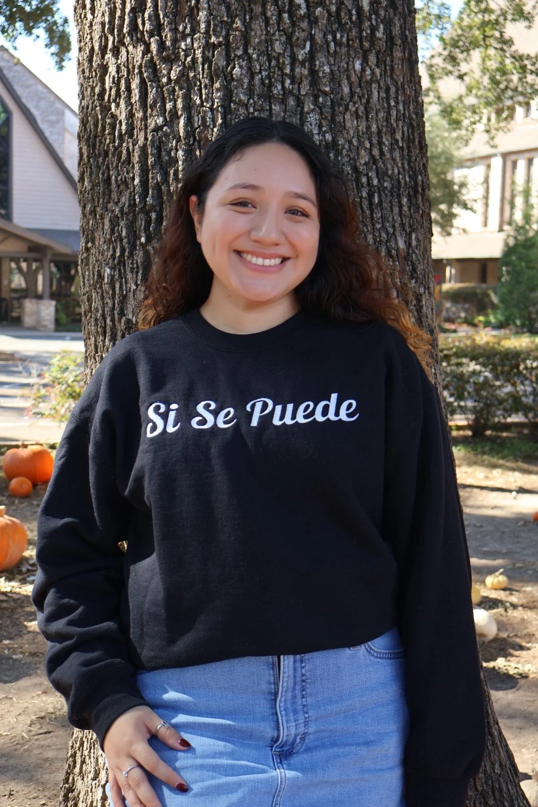 Sí Se Puede Signature Crewneck (Black)