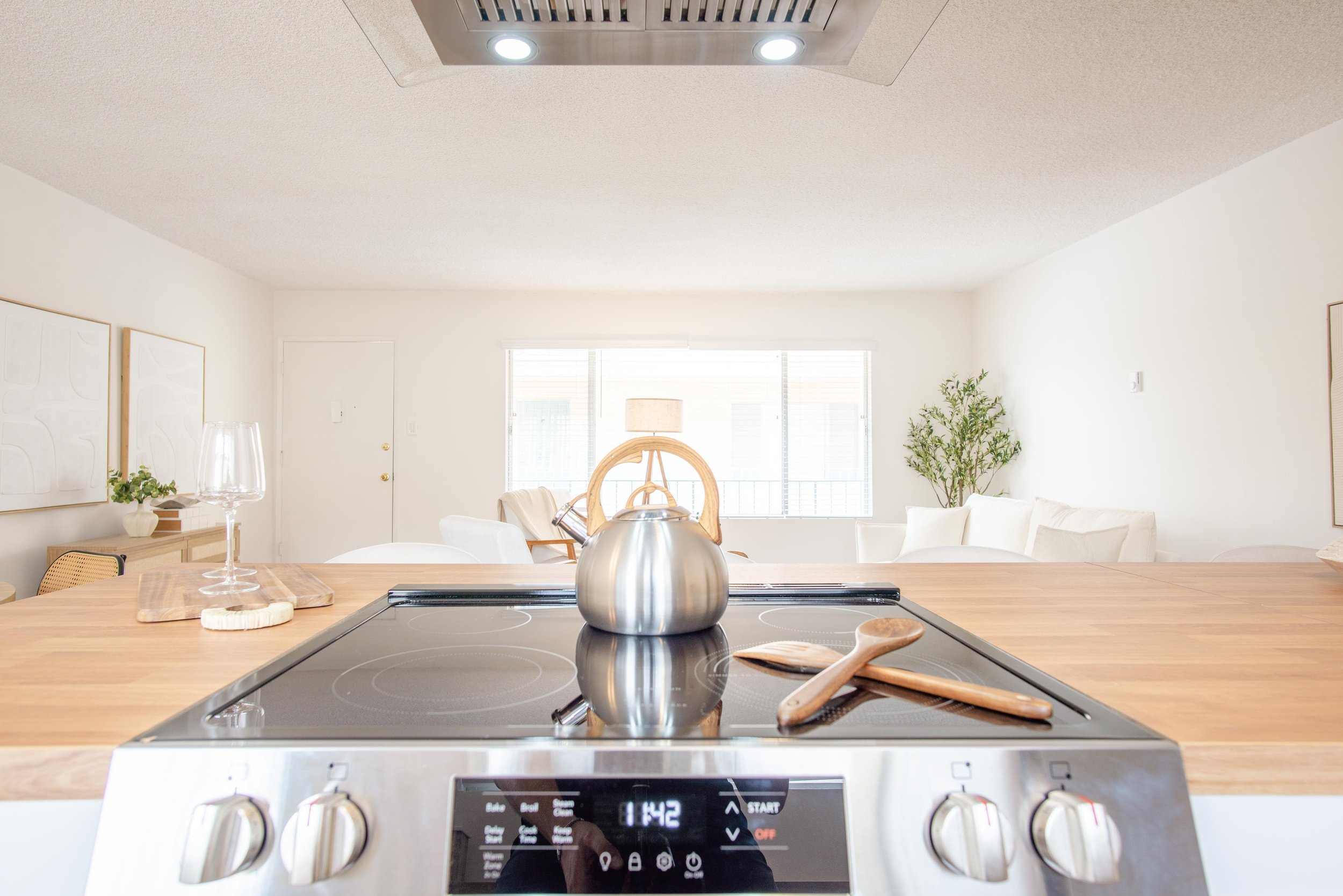 Santa Monica_unit202_after_kitchen5.jpg
