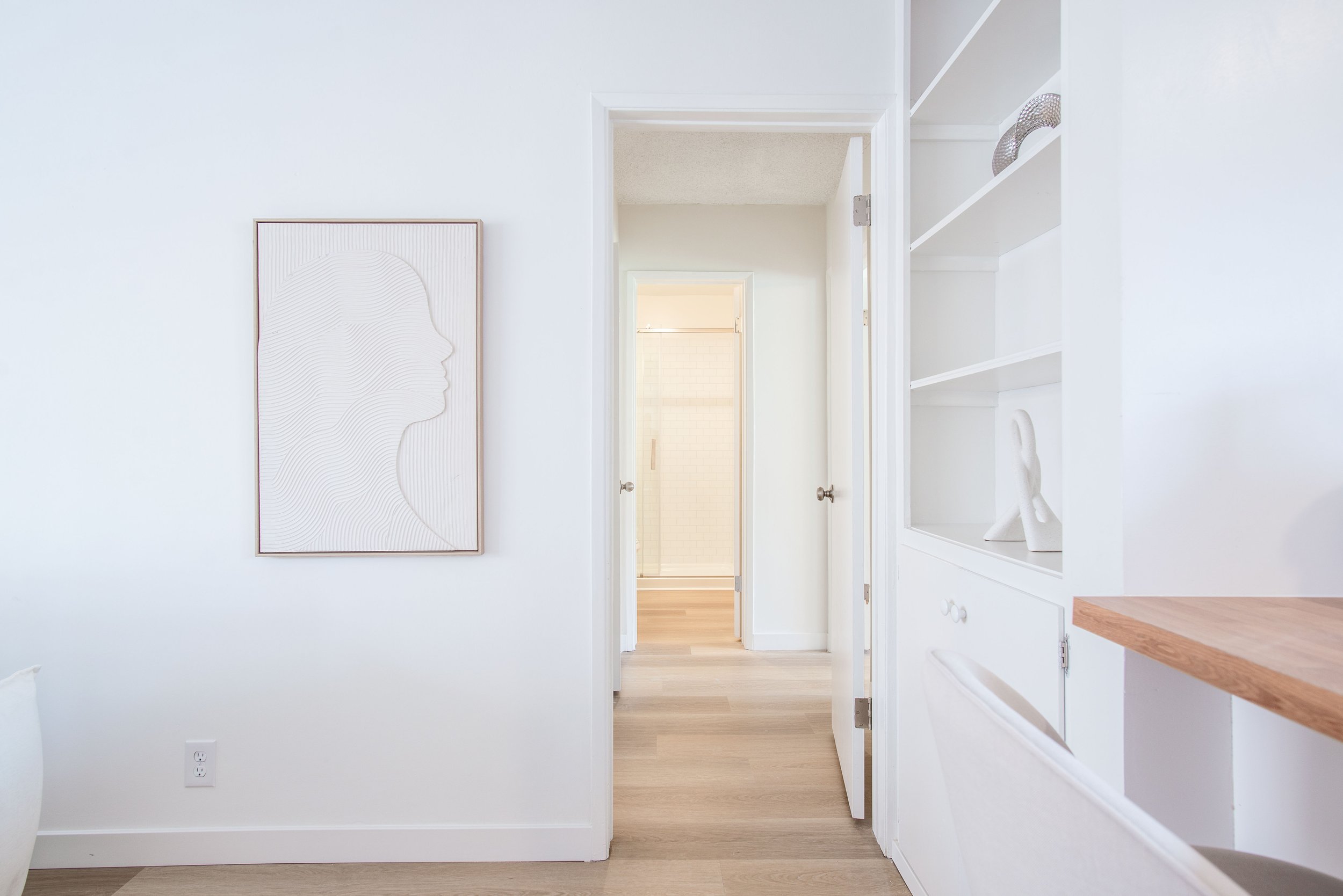Santa Monica_unit202_after_corridor.jpg