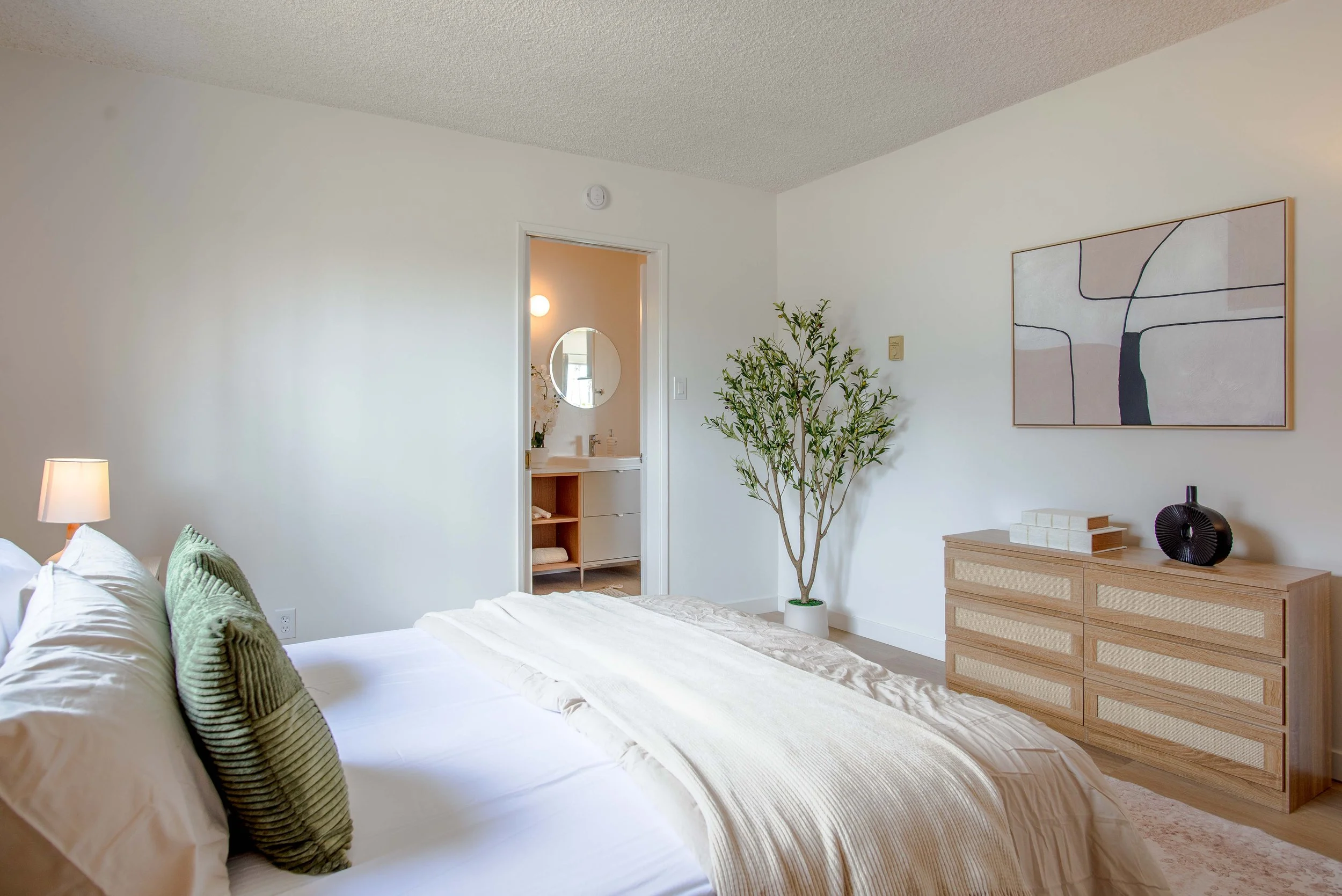 Santa Monica_unit309_after_bedroom10.jpg
