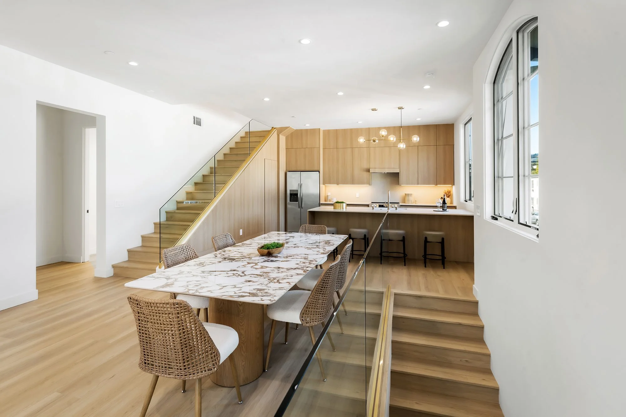 Vista_unit1_after_living_dining_kitchen6.jpg