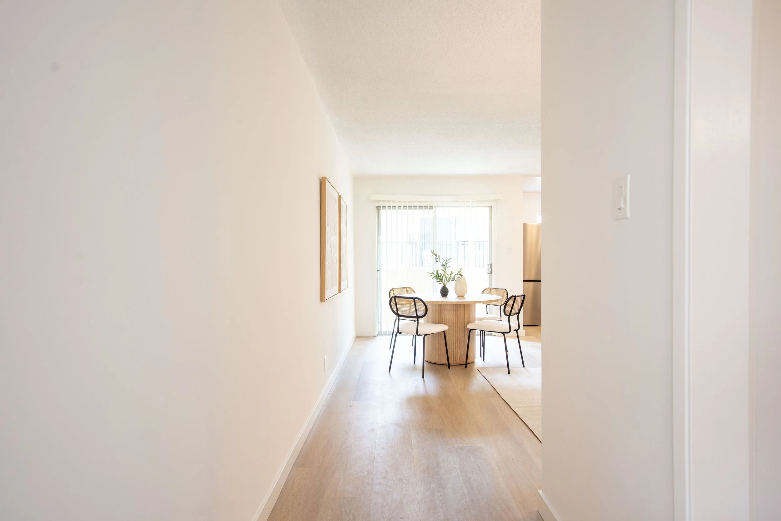 Santa Monica_unit206_after_entrance1.jpg