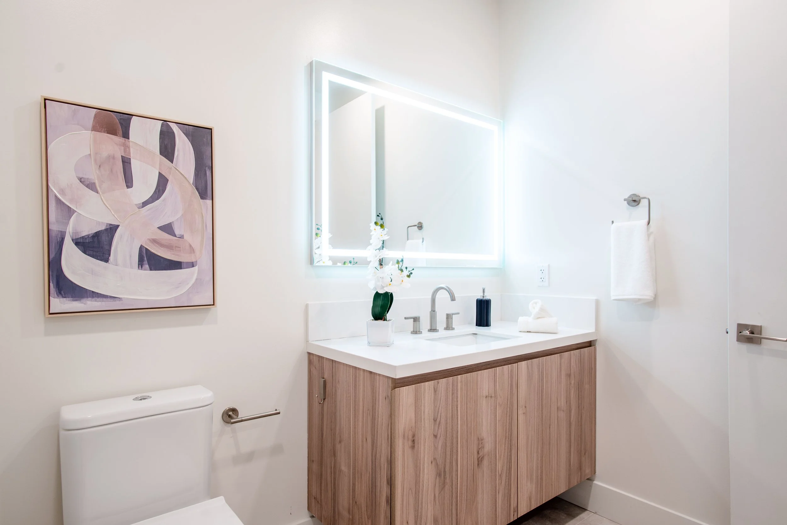 Regal_unit102_after_restroom10.jpg