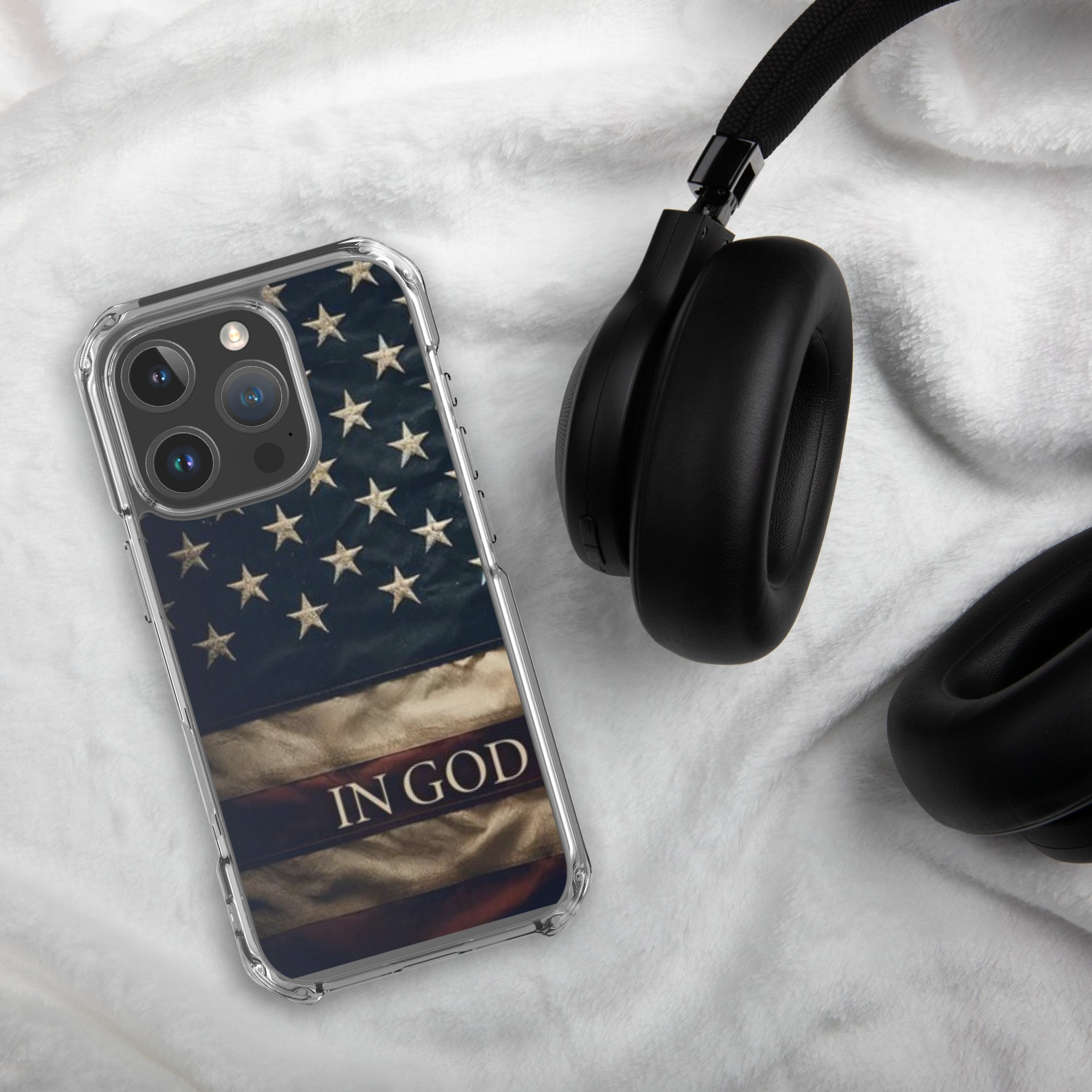 clear-case-for-iphone-iphone-16-pro-lifestyle-2-683d2116dcd5c.jpg