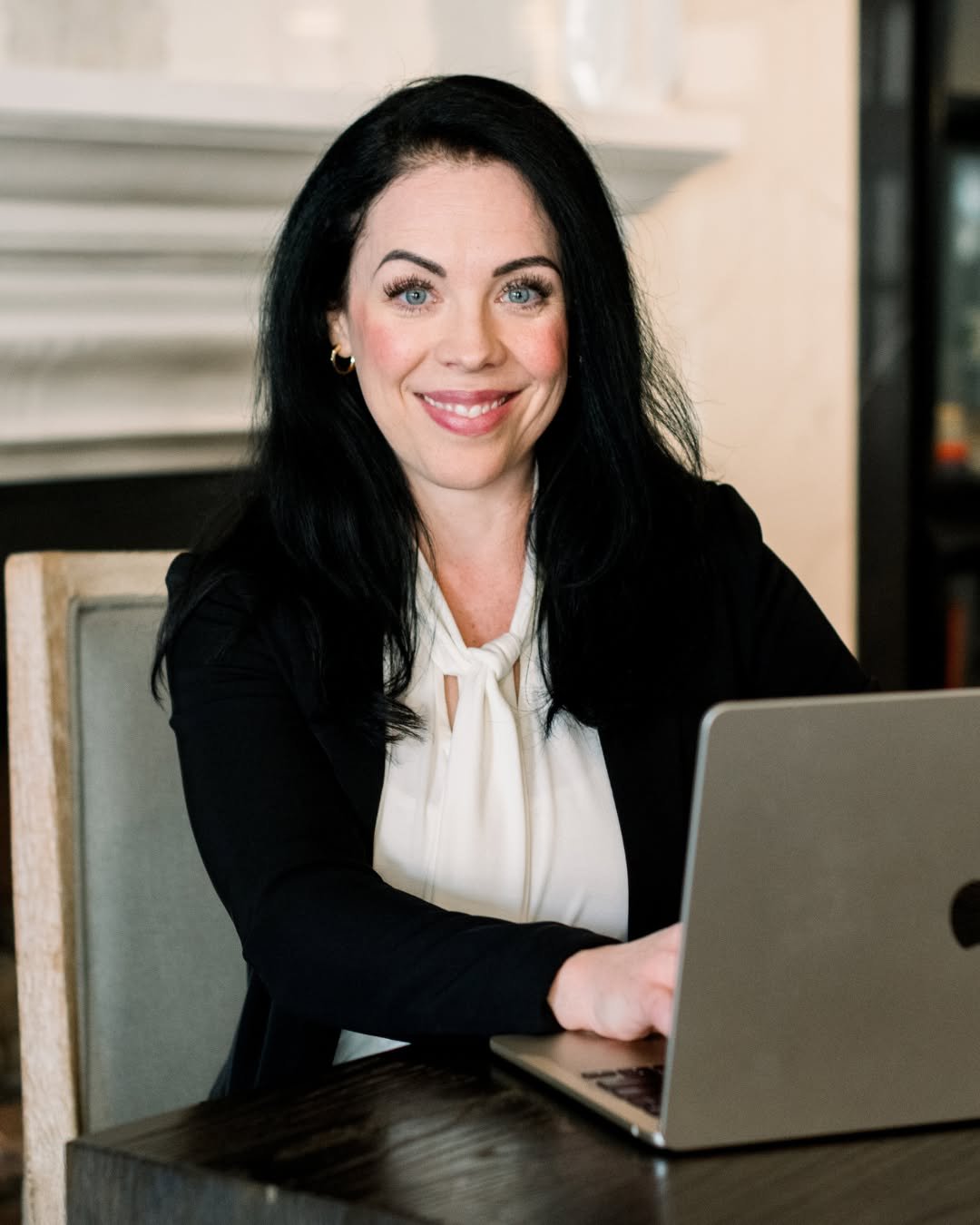 MARCH MASTERCLASS.

Most people think their issue is confidence. It usually isn&rsquo;t.

The real problem is a lack of evidence.
Clear proof of skill. Outcomes. Impact.

The real thesis of the next Masterclass on March 12th is about Remembering Who 