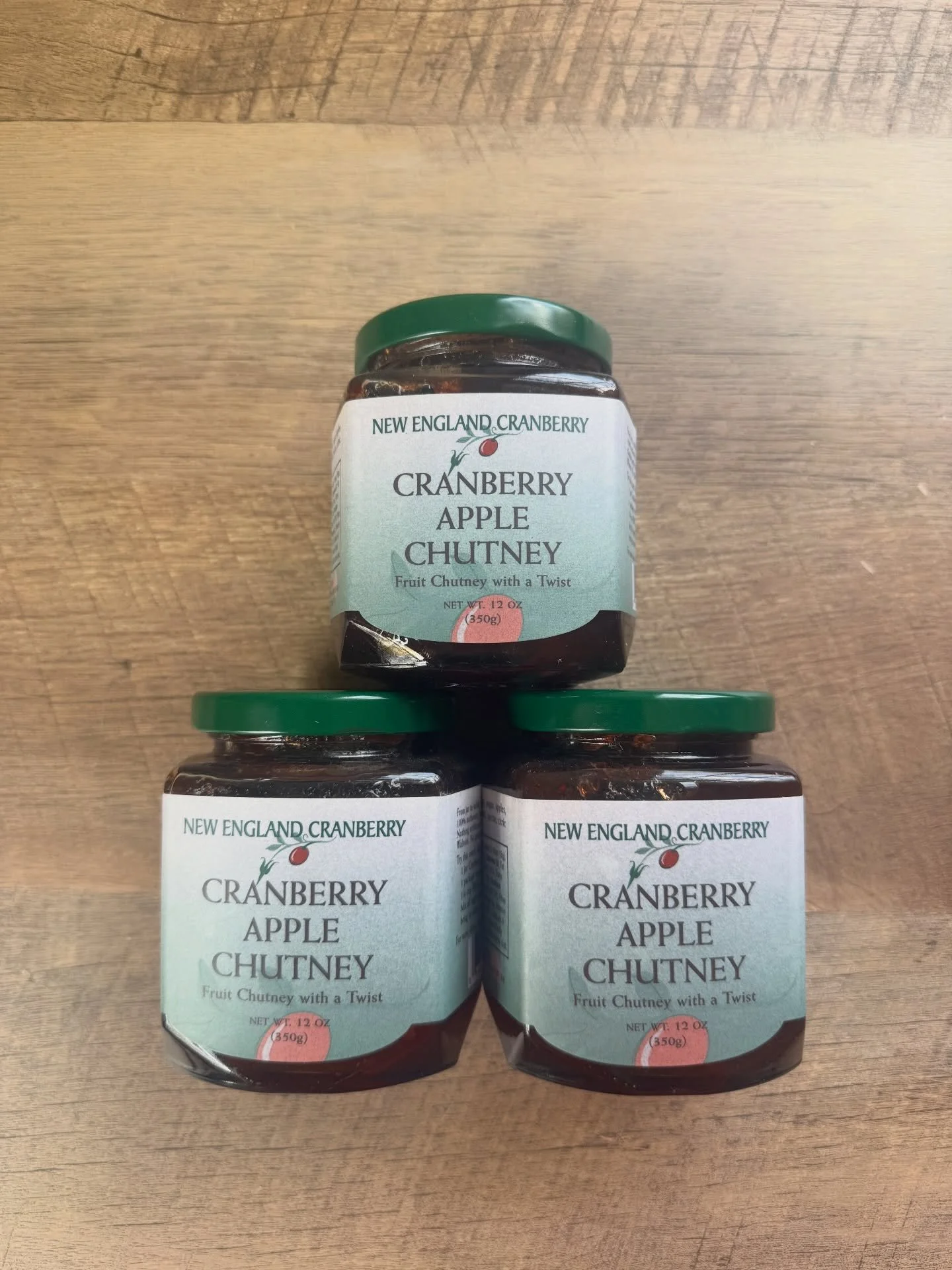 apple cran on peanut butter 🥜 on a rice cake 👌🏼