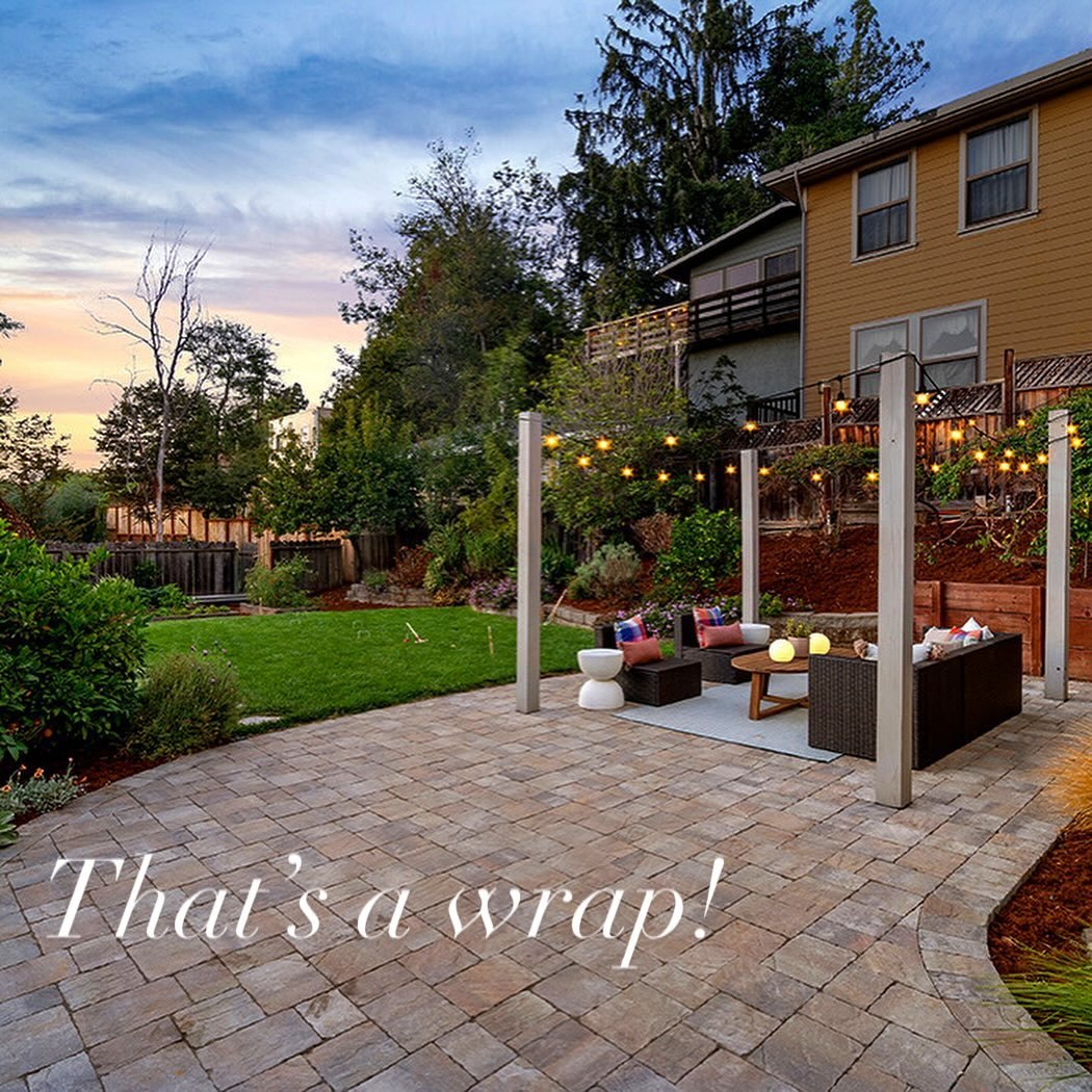 One-of-a-kind beachy-vibe view home has something extra: Over 1/4 acre of level yard and garden space. There is a croquet-worthy lawn and an intimate seating area around a fire pit. There are decks for days. There&rsquo;s land for urban farmsteading 