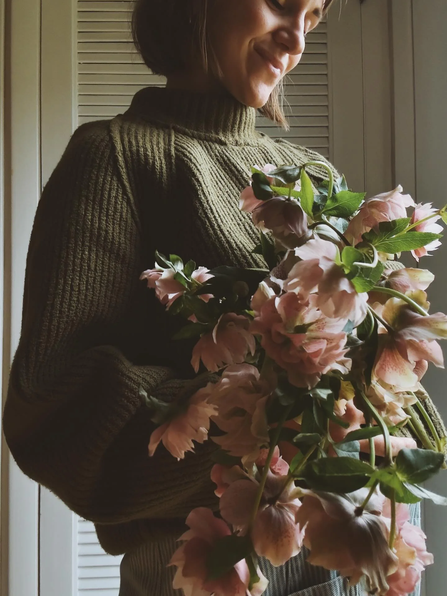 Happy Spring Equinox !! &hearts;️🪻🌷

Felt like I was in a cave all winter long but things are&hellip; growing well 🌞🌞