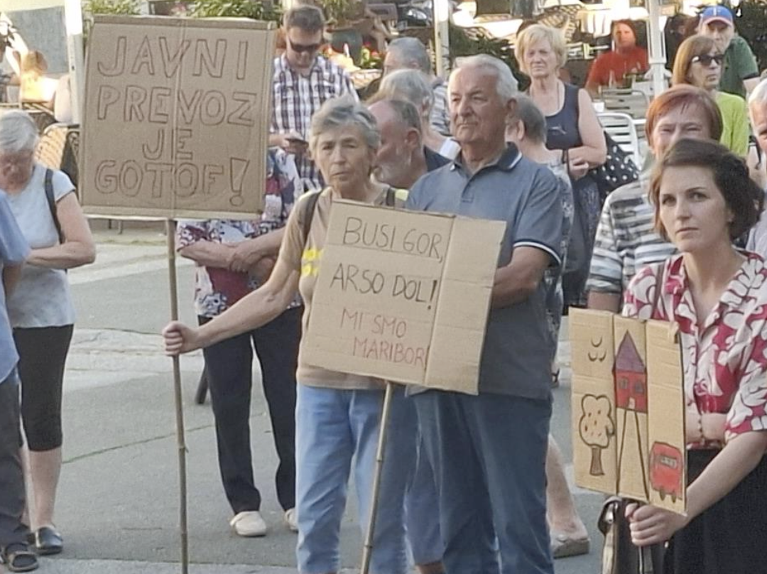 PROTEST ZA BOLJŠI JAVNI POTNIŠKI PROMET