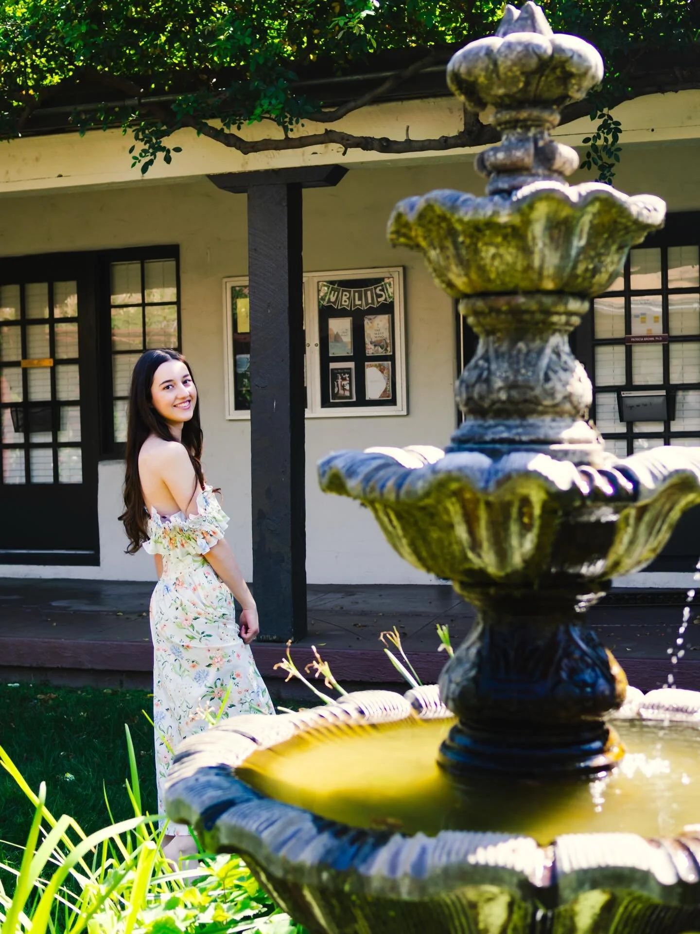 snuck in through the garden gate 🌹

📸: @njpproductions 

#poetry #writer #romance