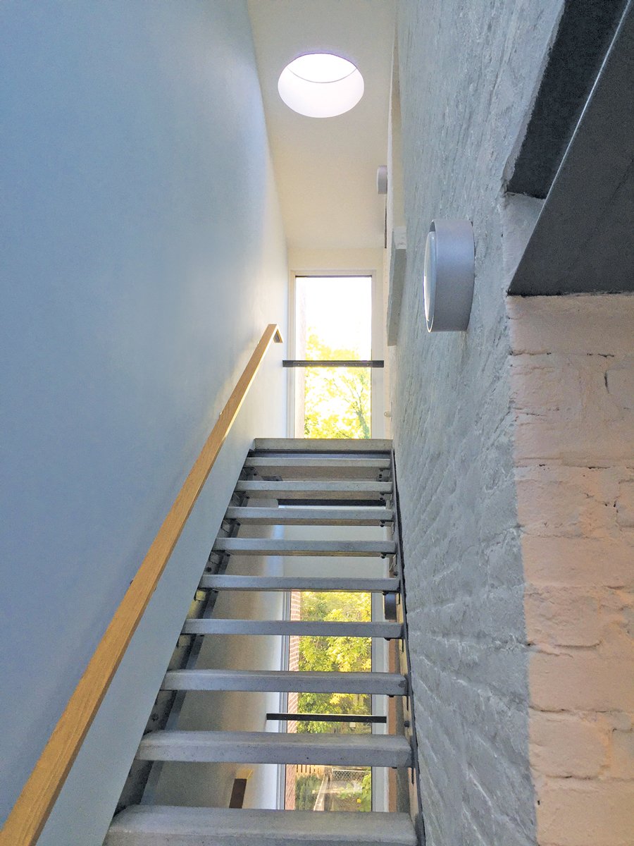 5_stair_3rdFloor.jpg