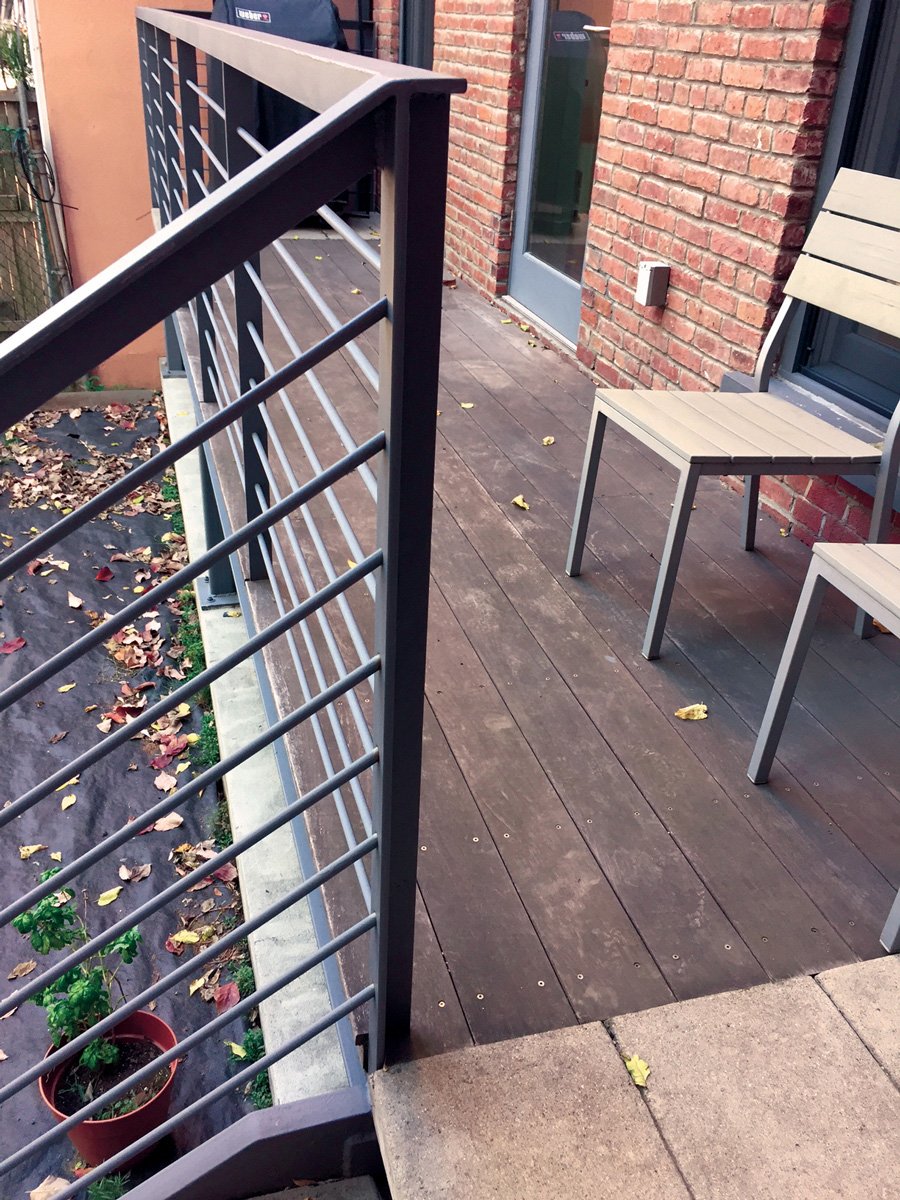 3_rear_deck_detail_1.jpg