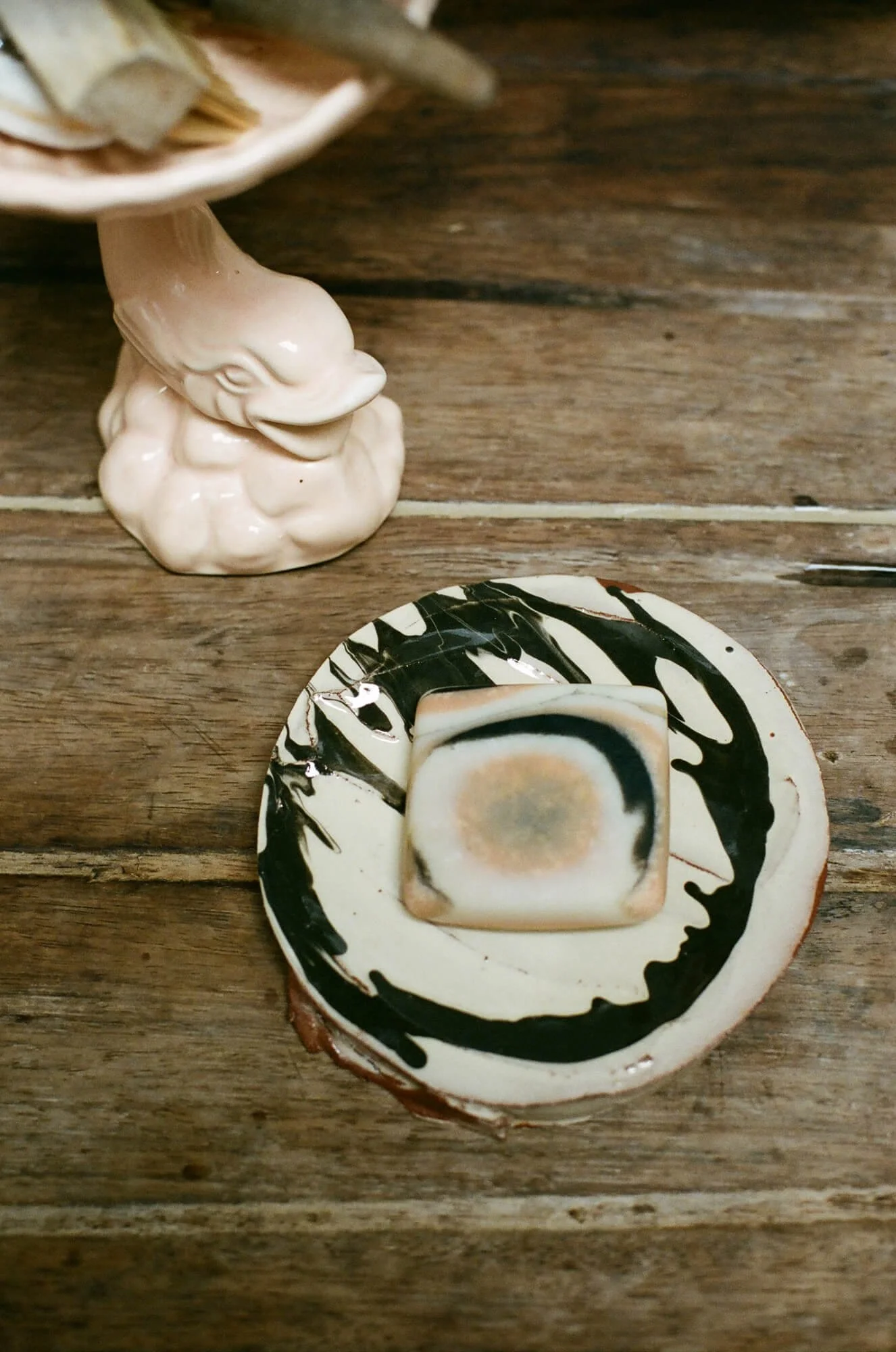 vintage-fish-soap-dish-sink-styling