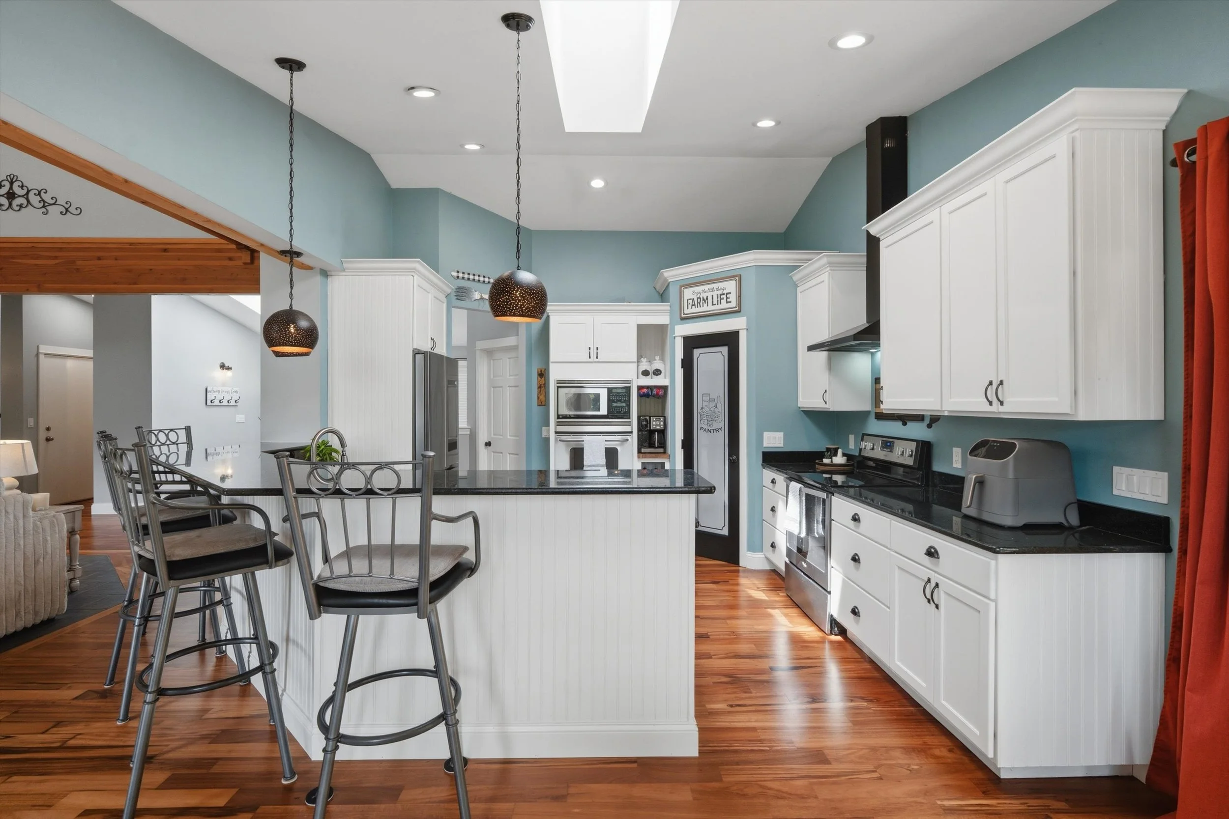 28-6317CrescentBeachRD-09196.jpg