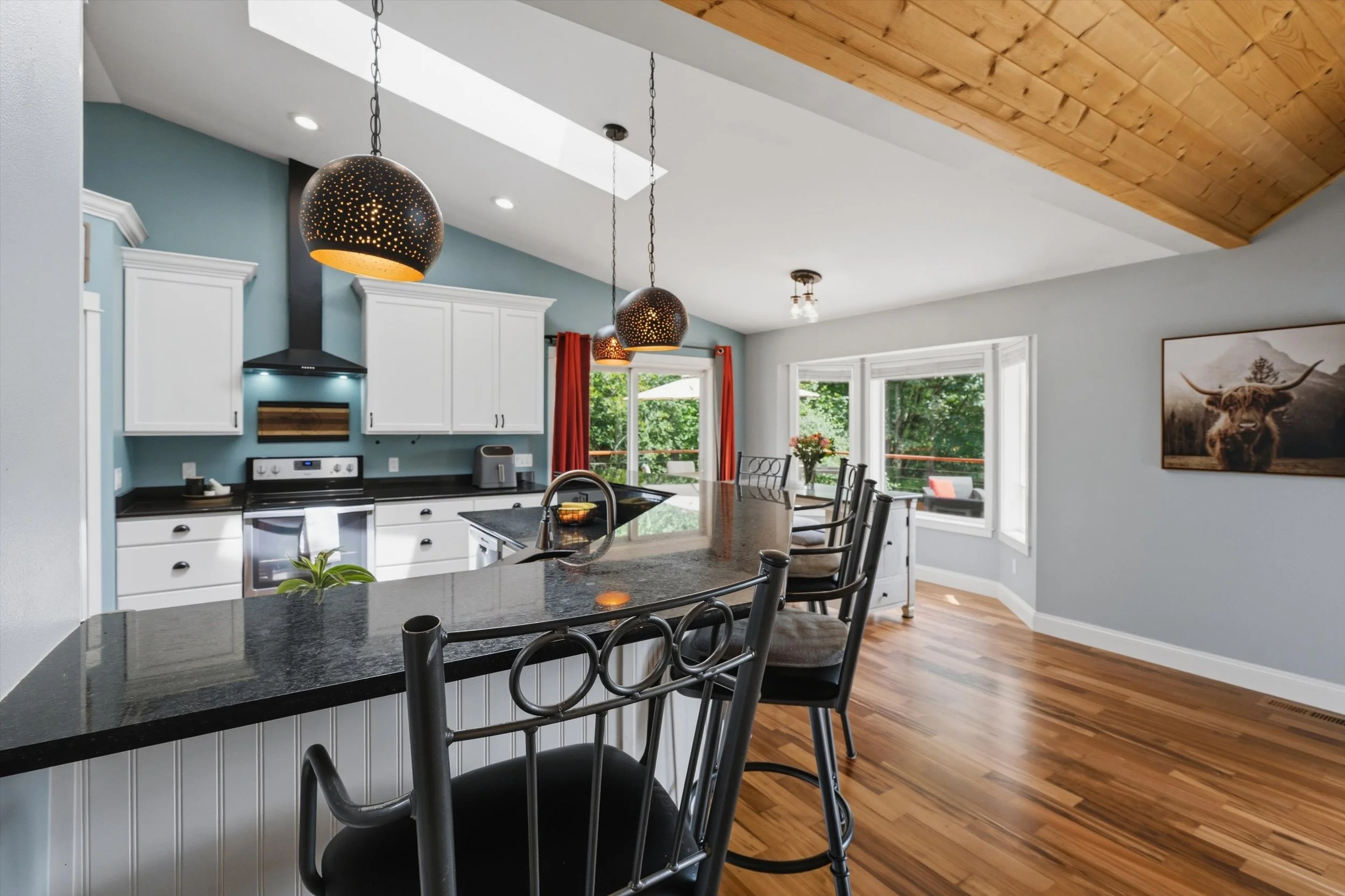 34-6317CrescentBeachRD-09277.jpg