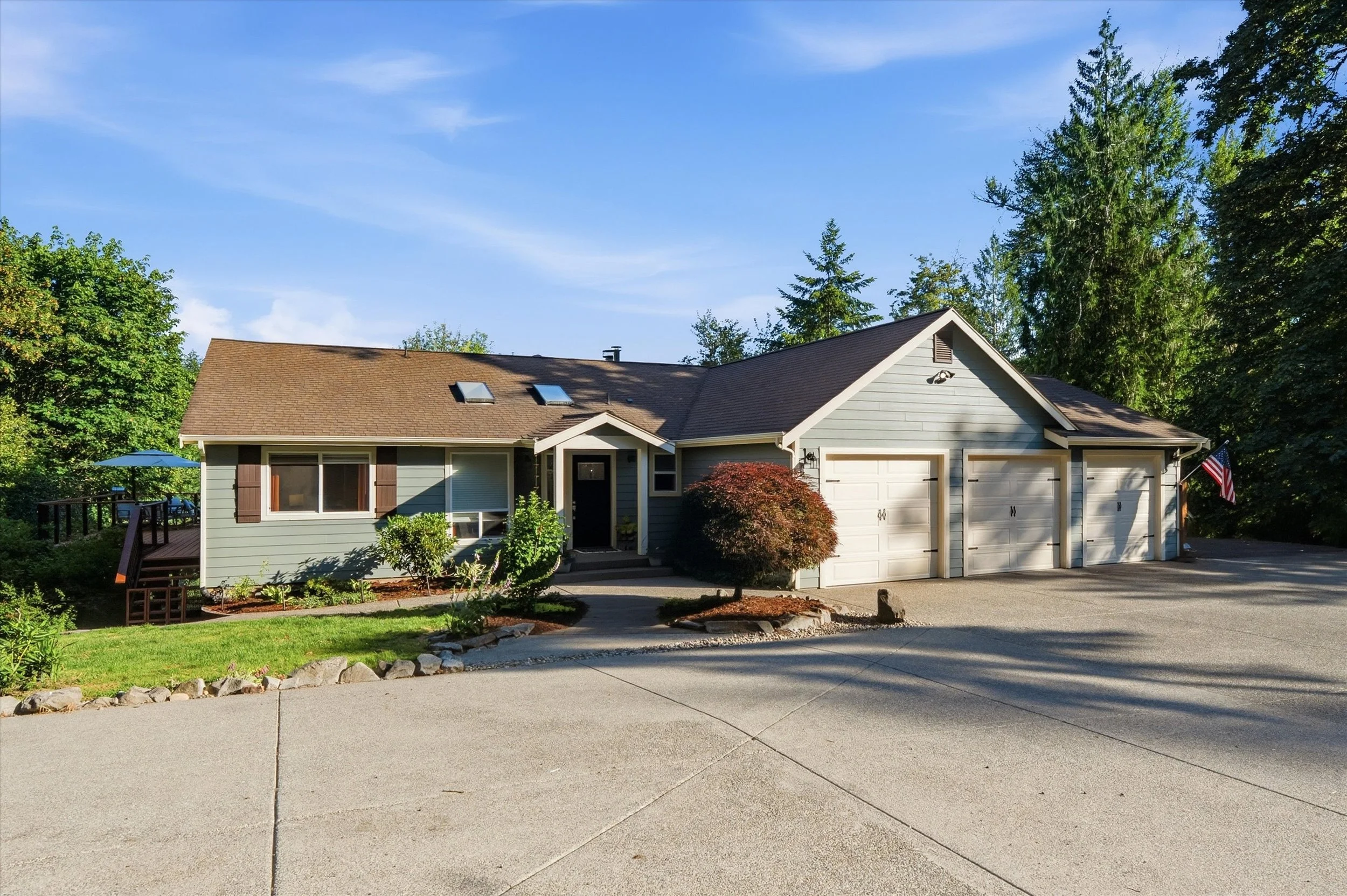 01-6317CrescentBeachRD-09547-2.jpg