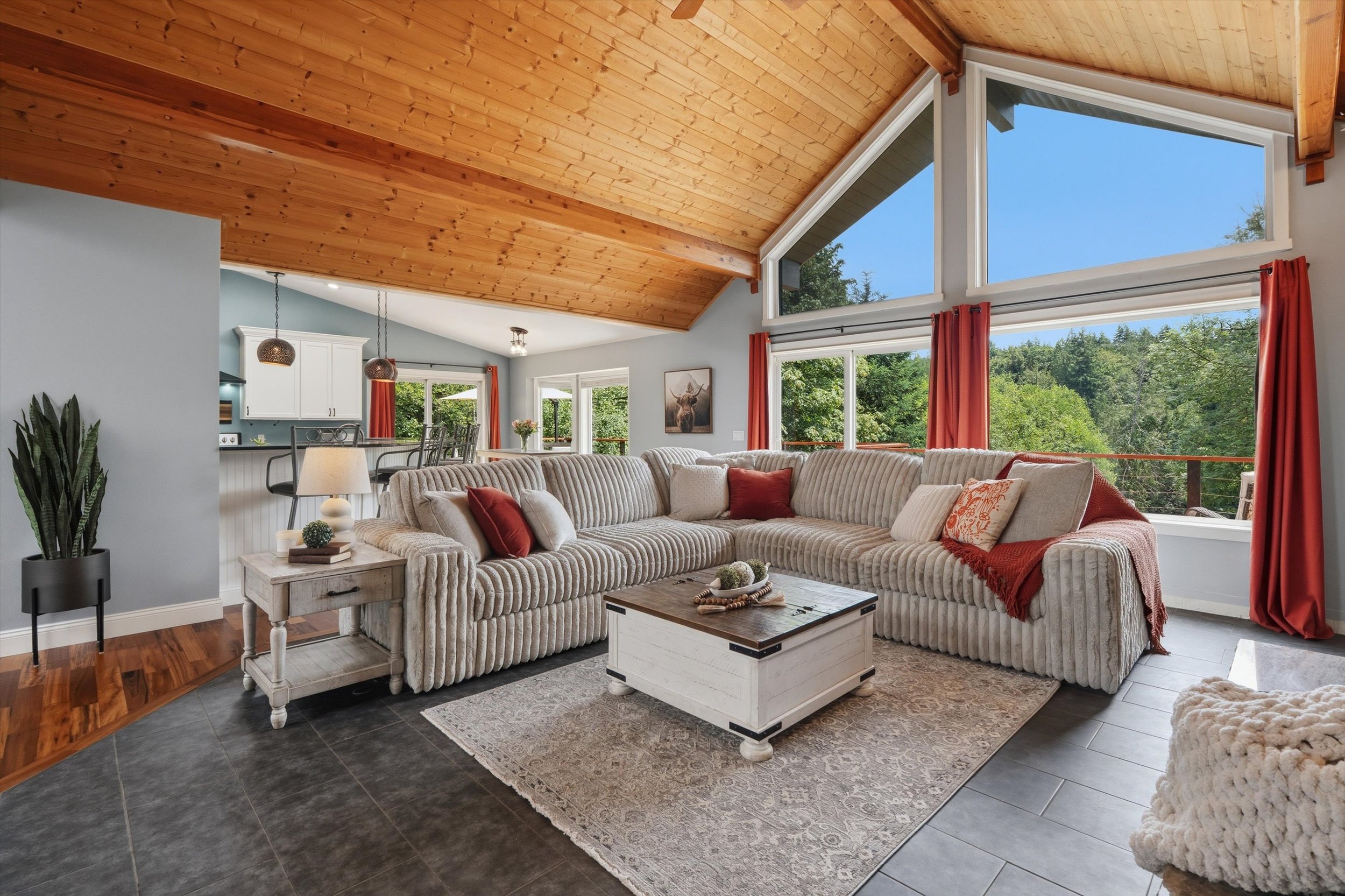 19-6317CrescentBeachRD-09235.jpg
