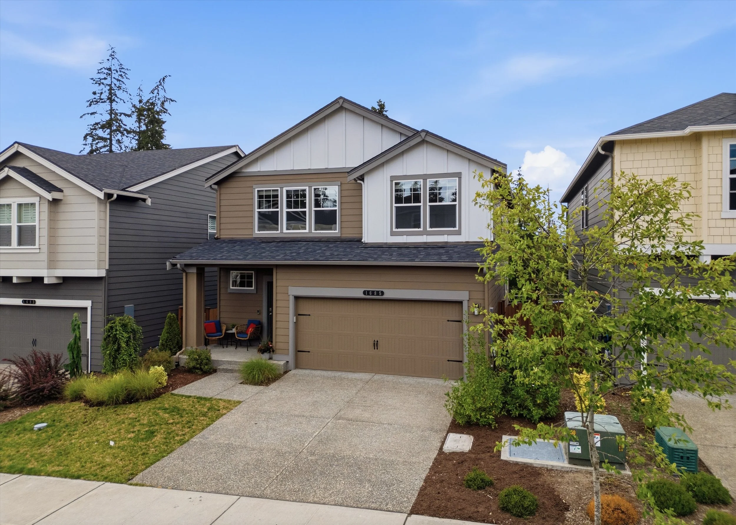 Active-1685 NE Halden Glen Dr- Poulsbo, WA