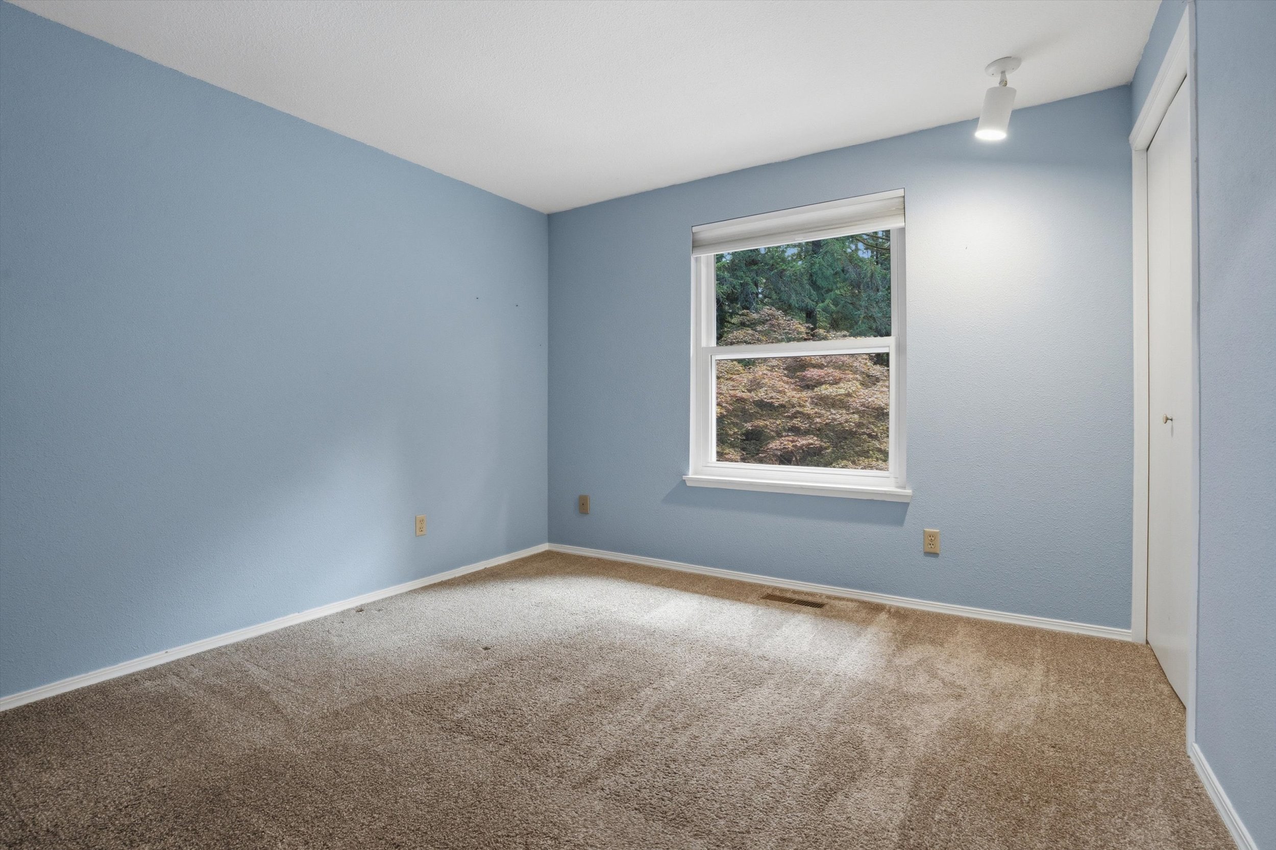 32-21121LittleRudeAve-01633.jpg
