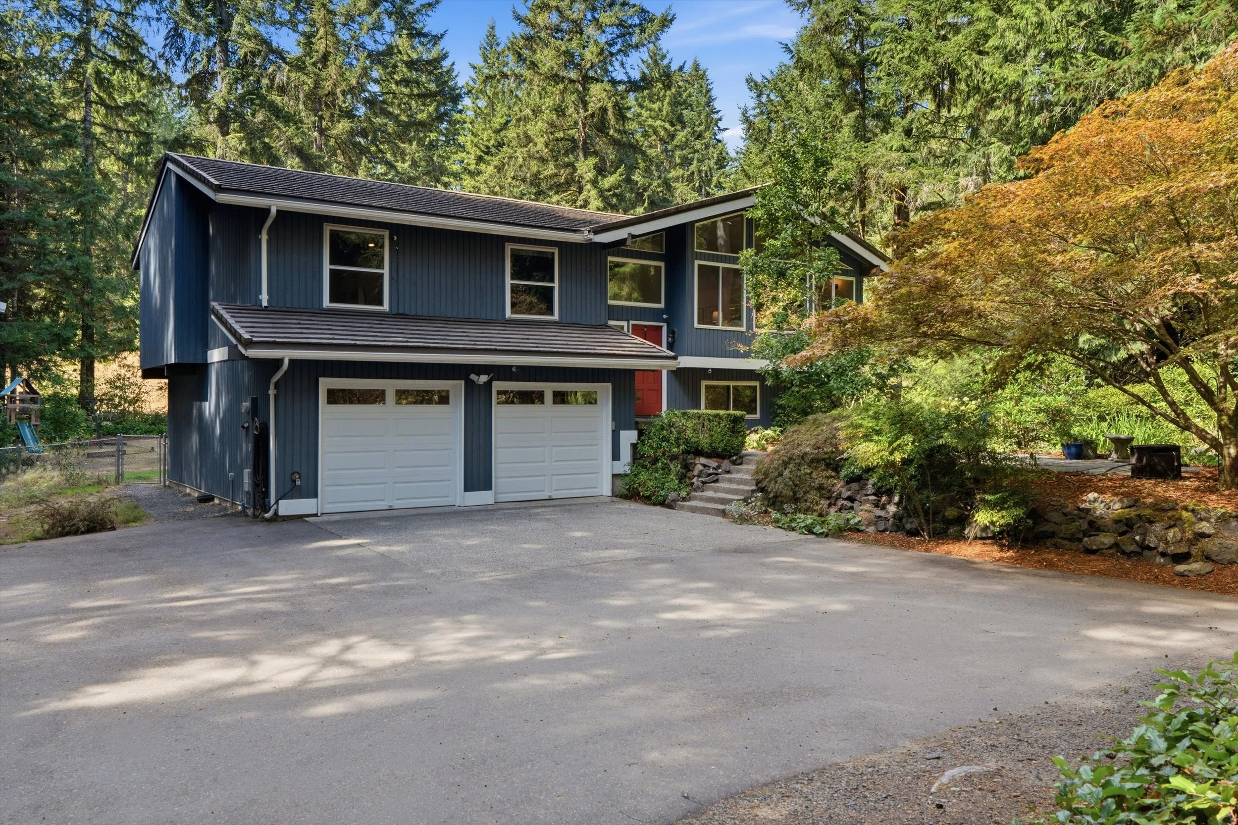 01-21121LittleRudeAveExterior-01975.jpg