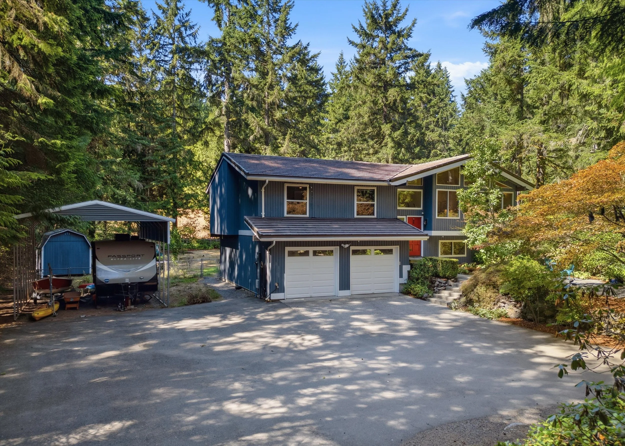 02-21121LittleRudeAveExterior-0674.jpg