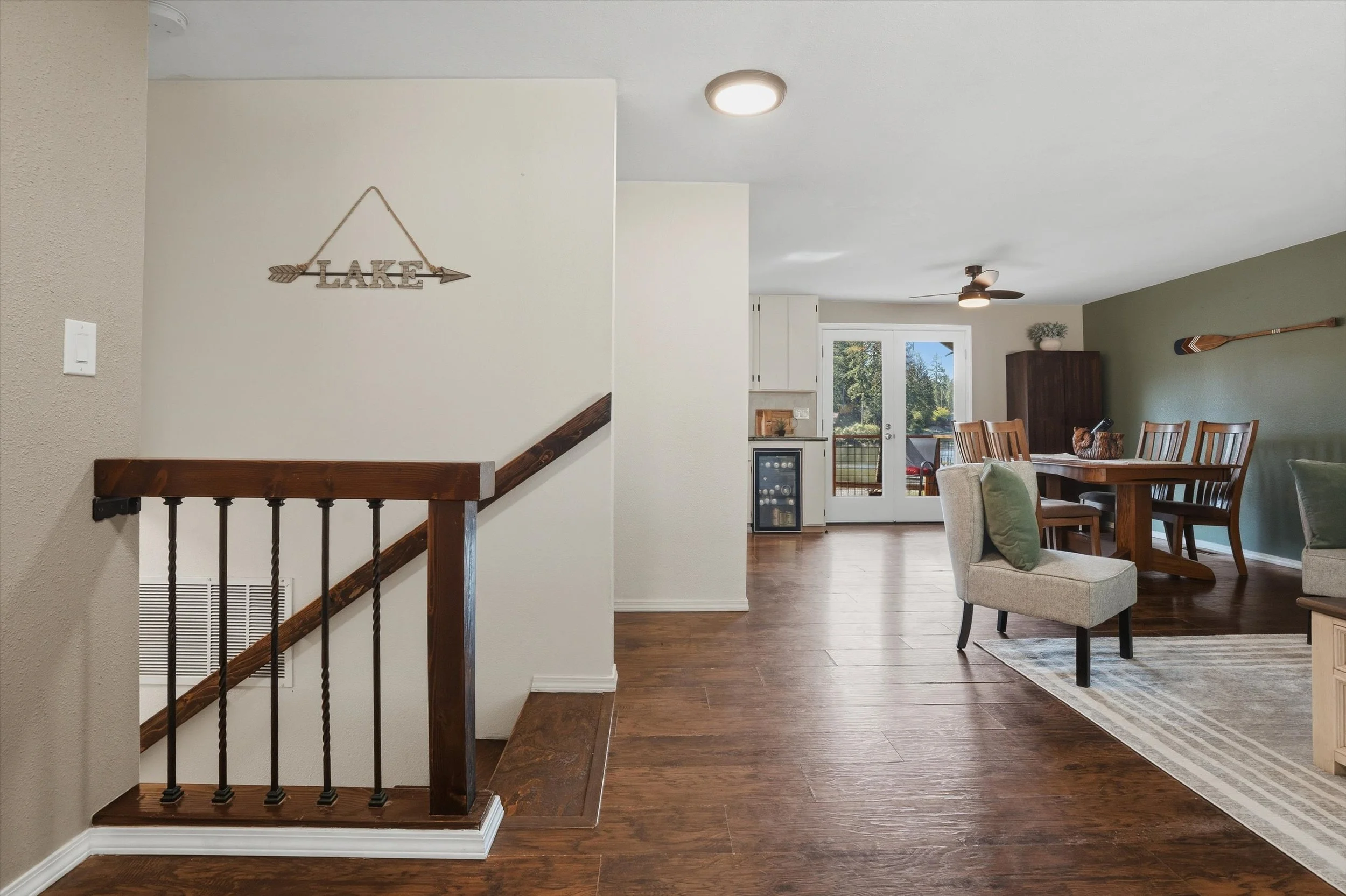 11-14320EnglewoodDrive-03523.jpg