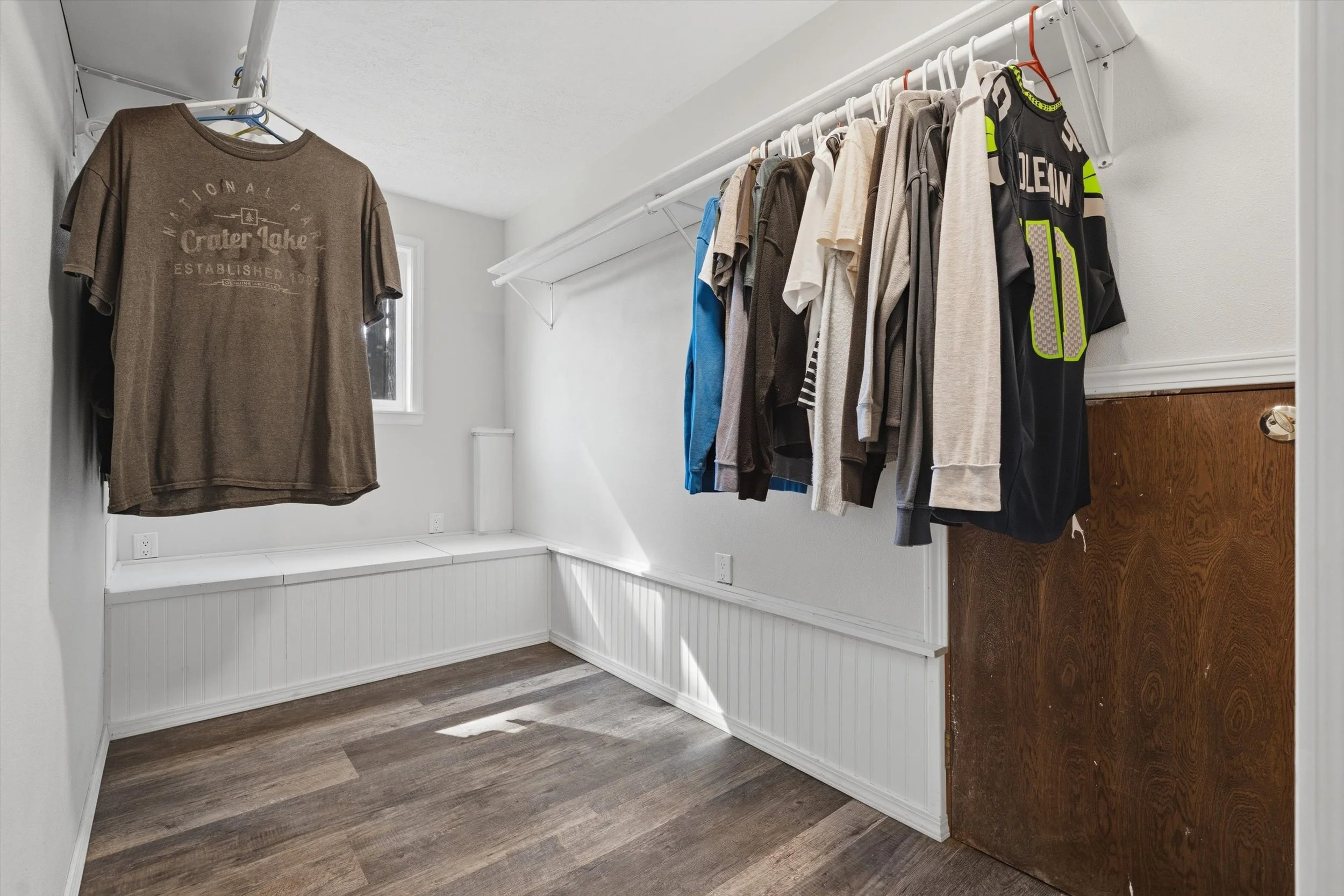 33-14320EnglewoodDrive-03484.jpg