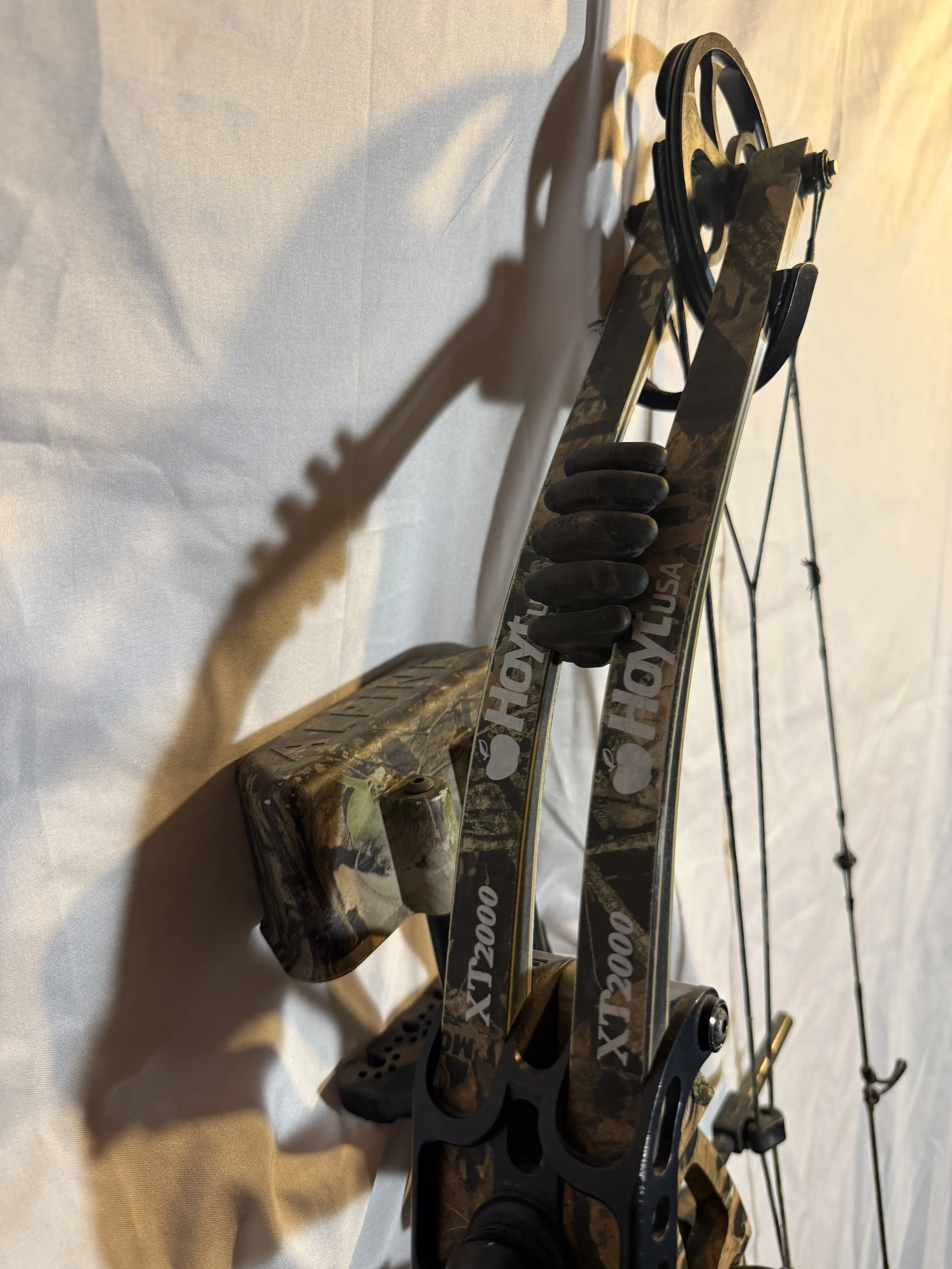 Hoyt XT2000