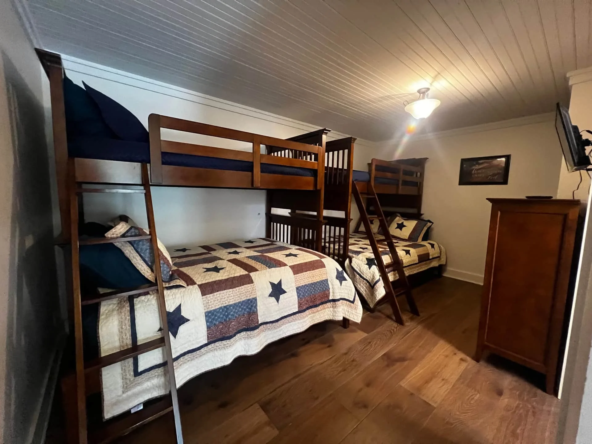 Bunk bed room