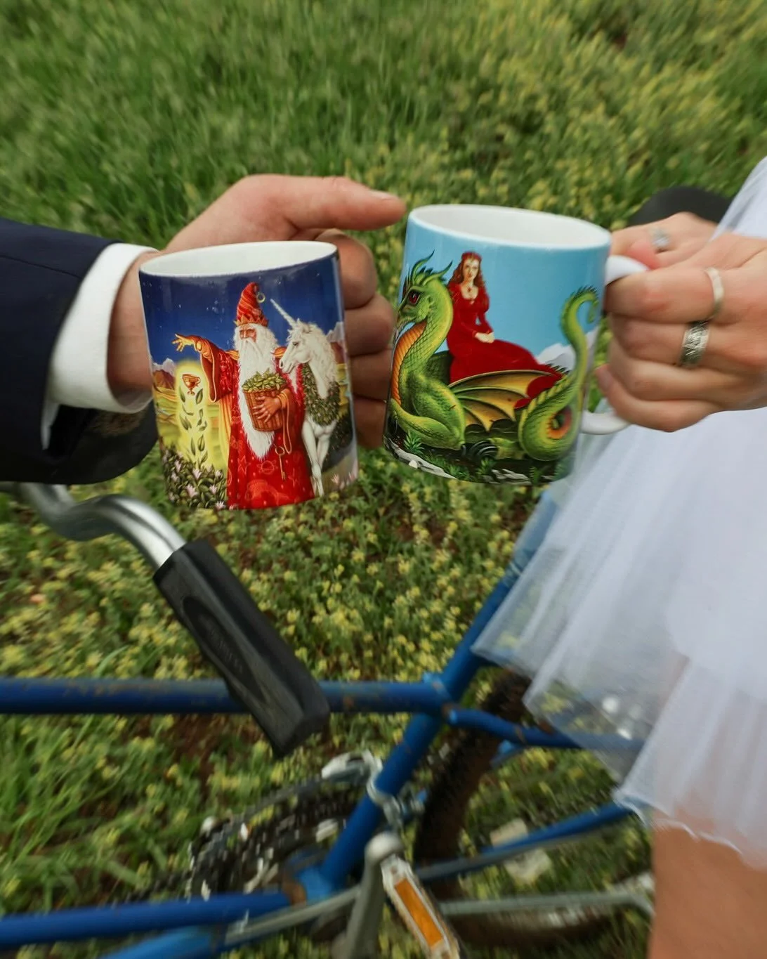 Does it get more Boulder than this? @celestialtea his and hers mugs, a tandem bike fixed up at the one and only @universitybicycles , @ripton_co outfits, @ombraz , a dog named Lucy, a 4wd Mitsubishi pop top backcountry skiing camper van, all set on a