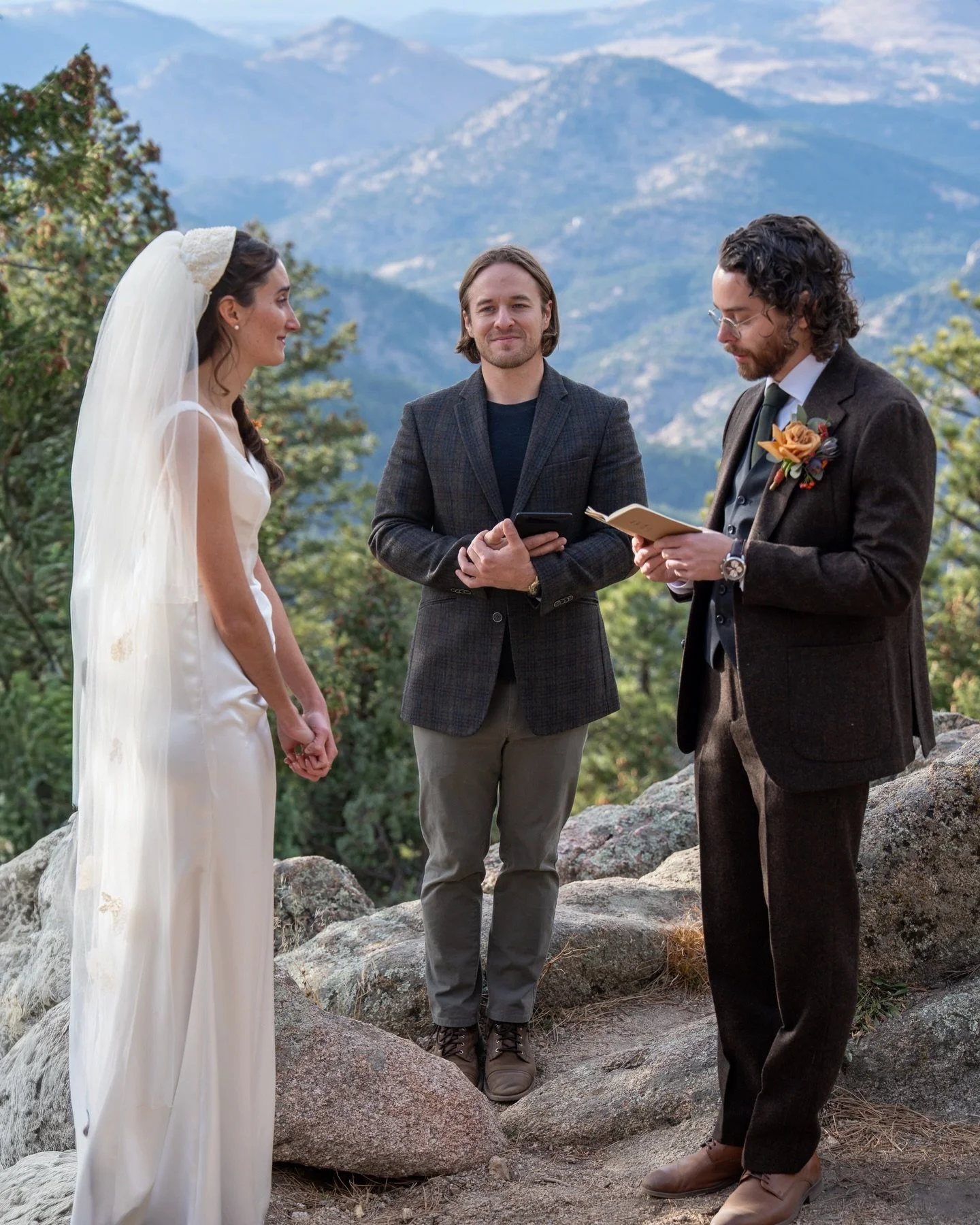 Melissa and Toni&rsquo;s ceremony was intentional, intimate, breathtakingly beautiful, and so so SO full of love. With just immediate family and close friends, this merging of lives and families was one of the most special ceremonies I&rsquo;ve ever 