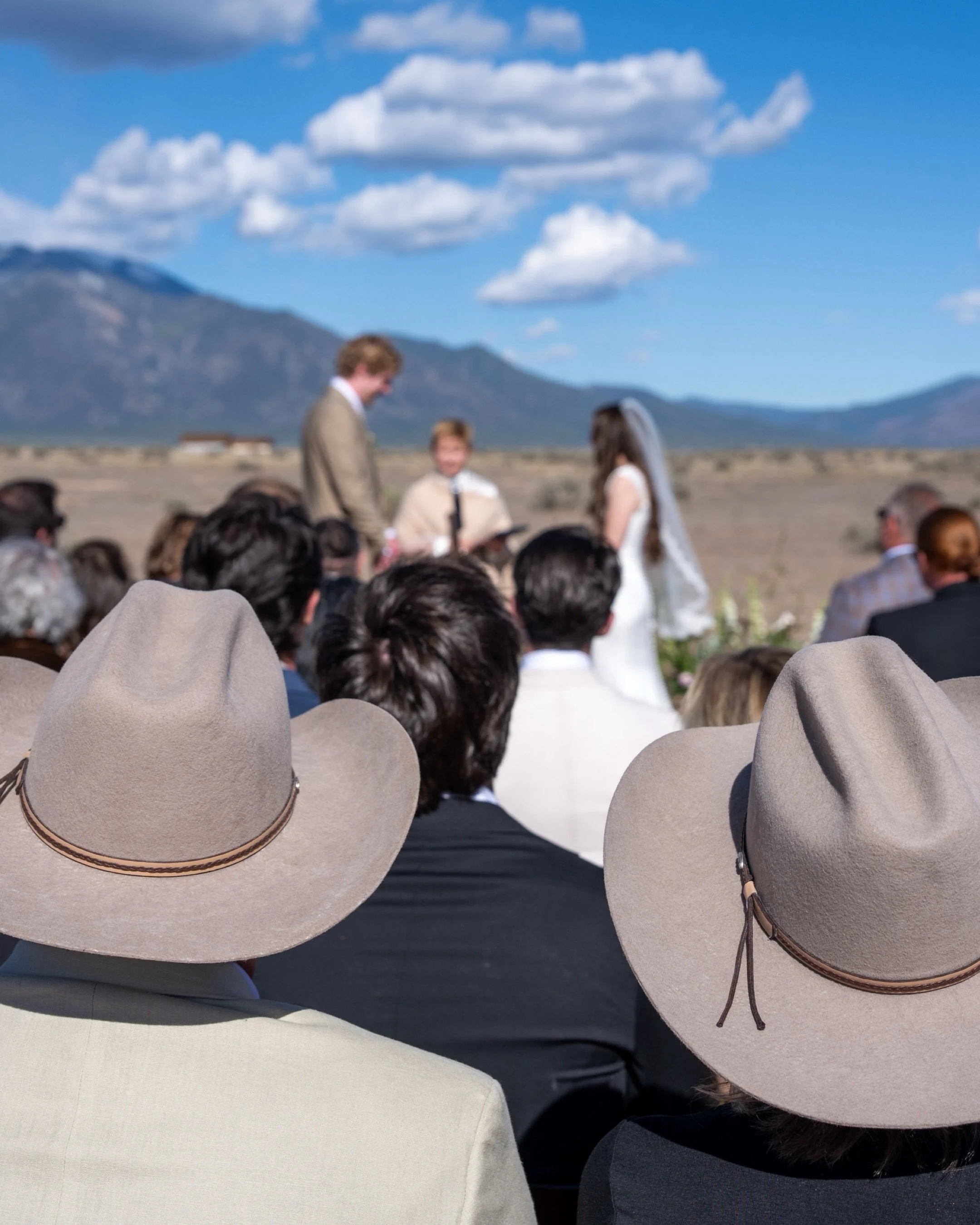 Editing more @butler.ethan and @allisonnella photos is my new favorite passtime 

✨ Planning: @nest_events_planning 
🌄 Venue: @hotellunamystica 
📸 Photo: @rezzstudios 
🎥 Video: @allymilton 
🐴 Donkeys: @dirtygirlsproject 
🎵 DJ: @dessertdisco_ 
🌮